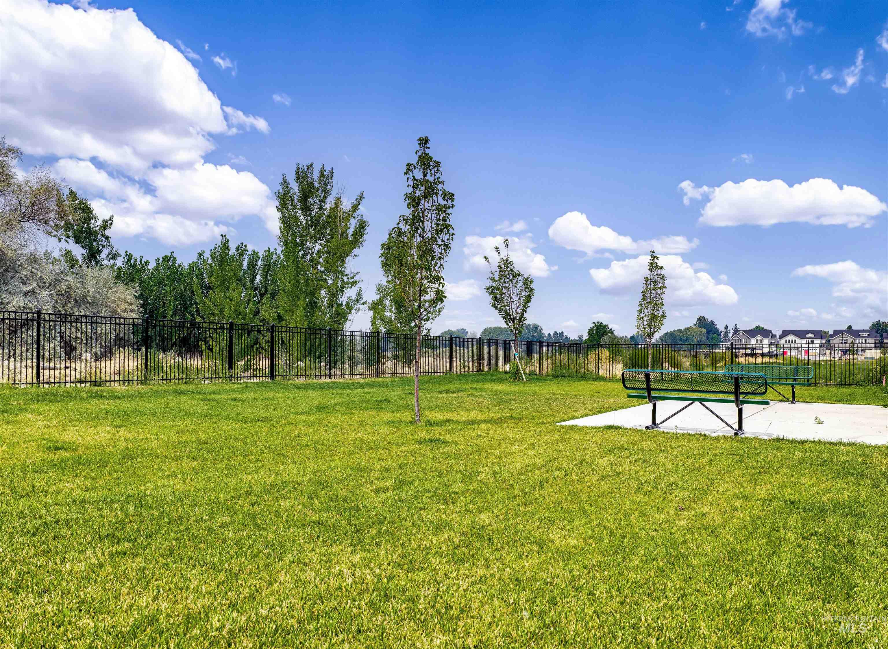 92 N Feather Reed Ave., Meridian, Idaho 83642, 3 Bedrooms, 2.5 Bathrooms, Residential For Sale, Price $609,900,MLS 98996350