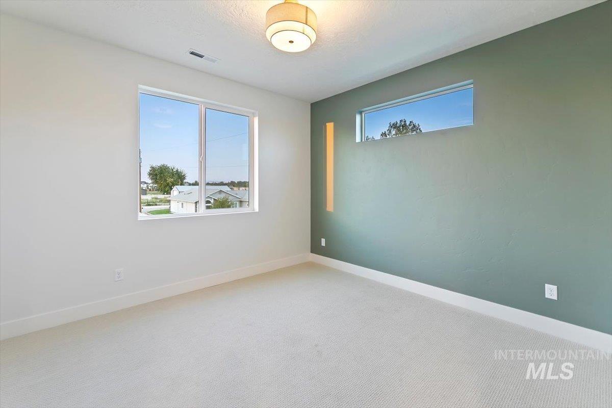 92 N Feather Reed Ave., Meridian, Idaho 83642, 3 Bedrooms, 2.5 Bathrooms, Residential For Sale, Price $609,900,MLS 98996350