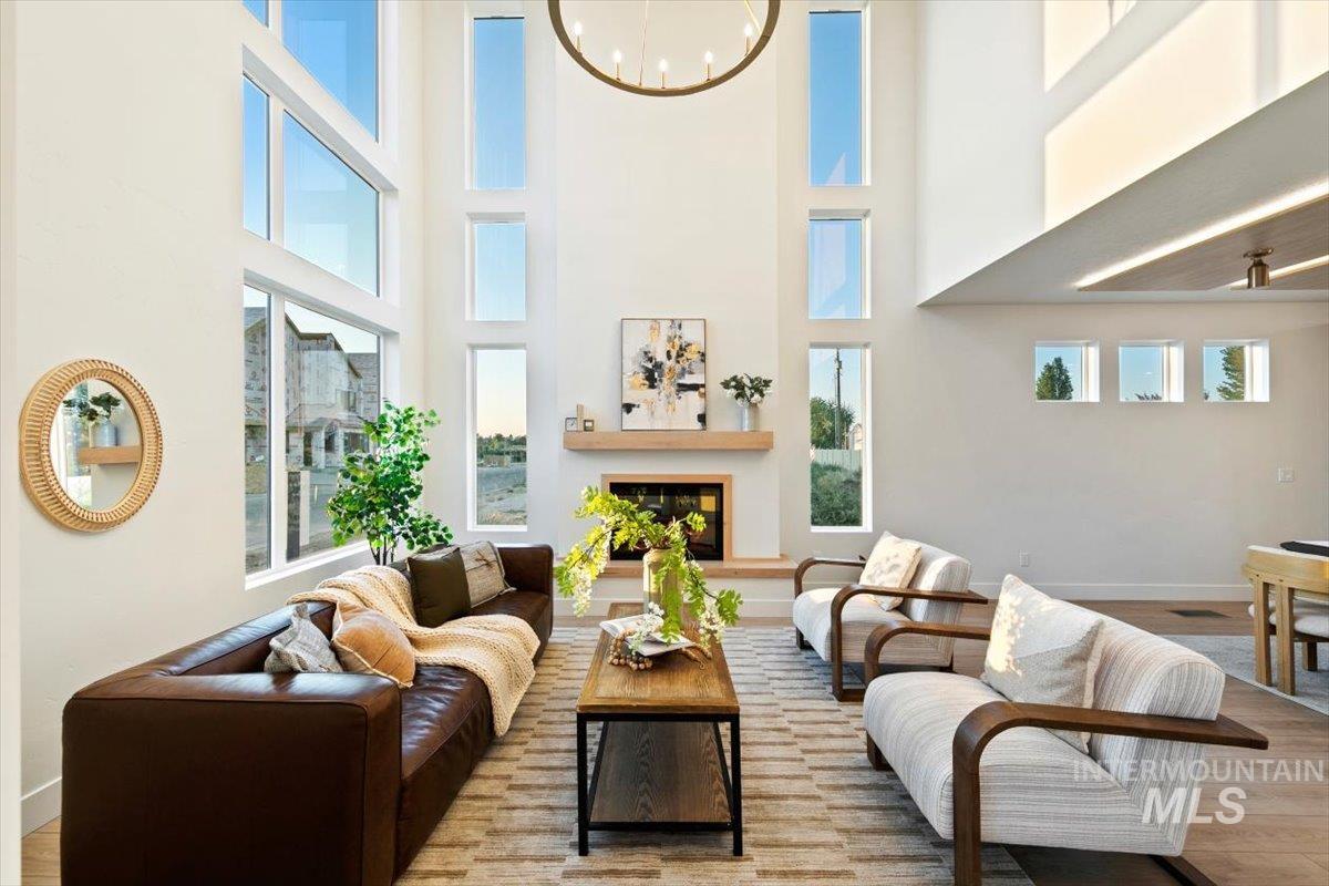92 N Feather Reed Ave., Meridian, Idaho 83642, 3 Bedrooms, 2.5 Bathrooms, Residential For Sale, Price $609,900,MLS 98996350