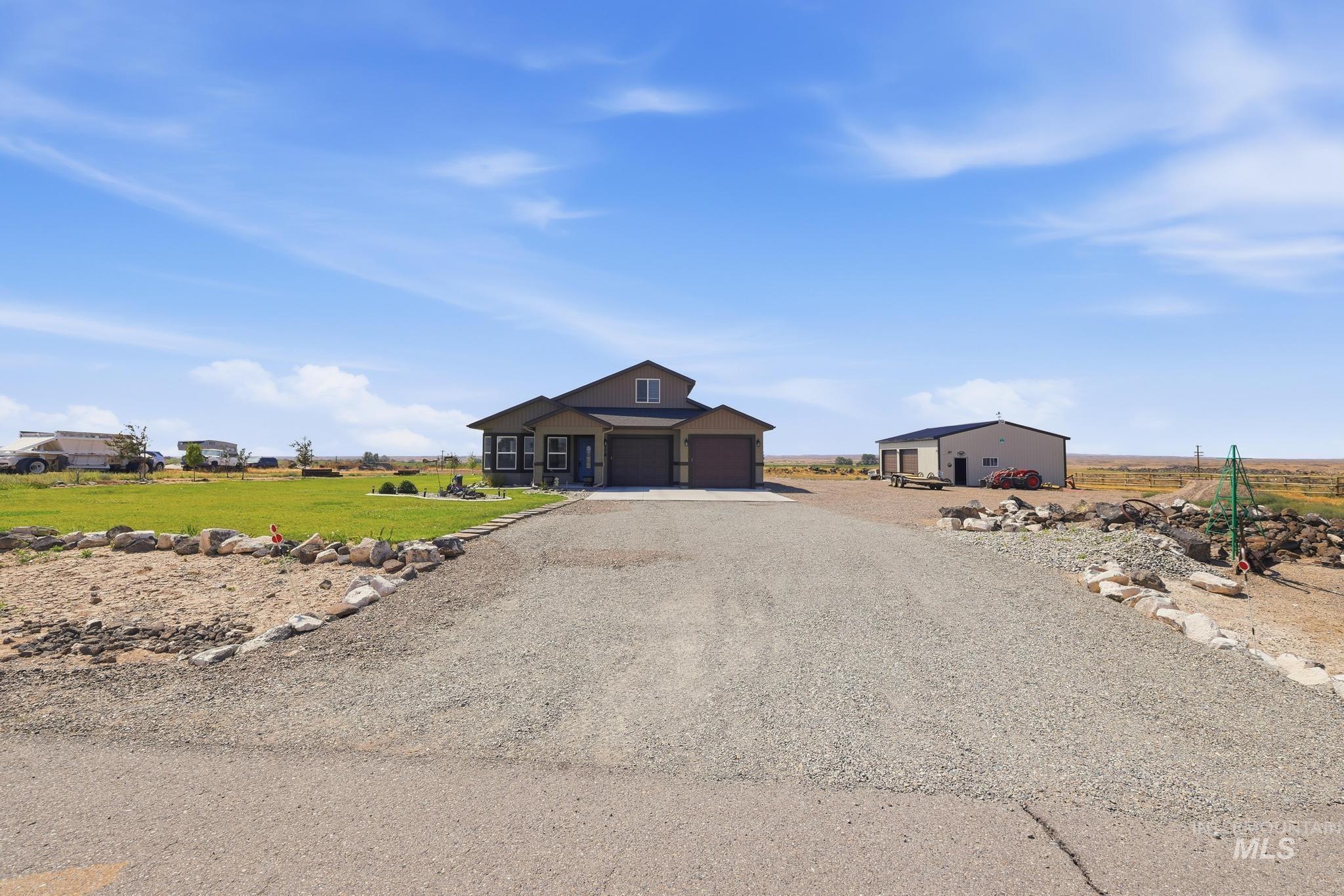 178 E Syringa Loop, Shoshone, Idaho 83352, 4 Bedrooms, 2.5 Bathrooms, Residential For Sale, Price $539,900,MLS 98996353
