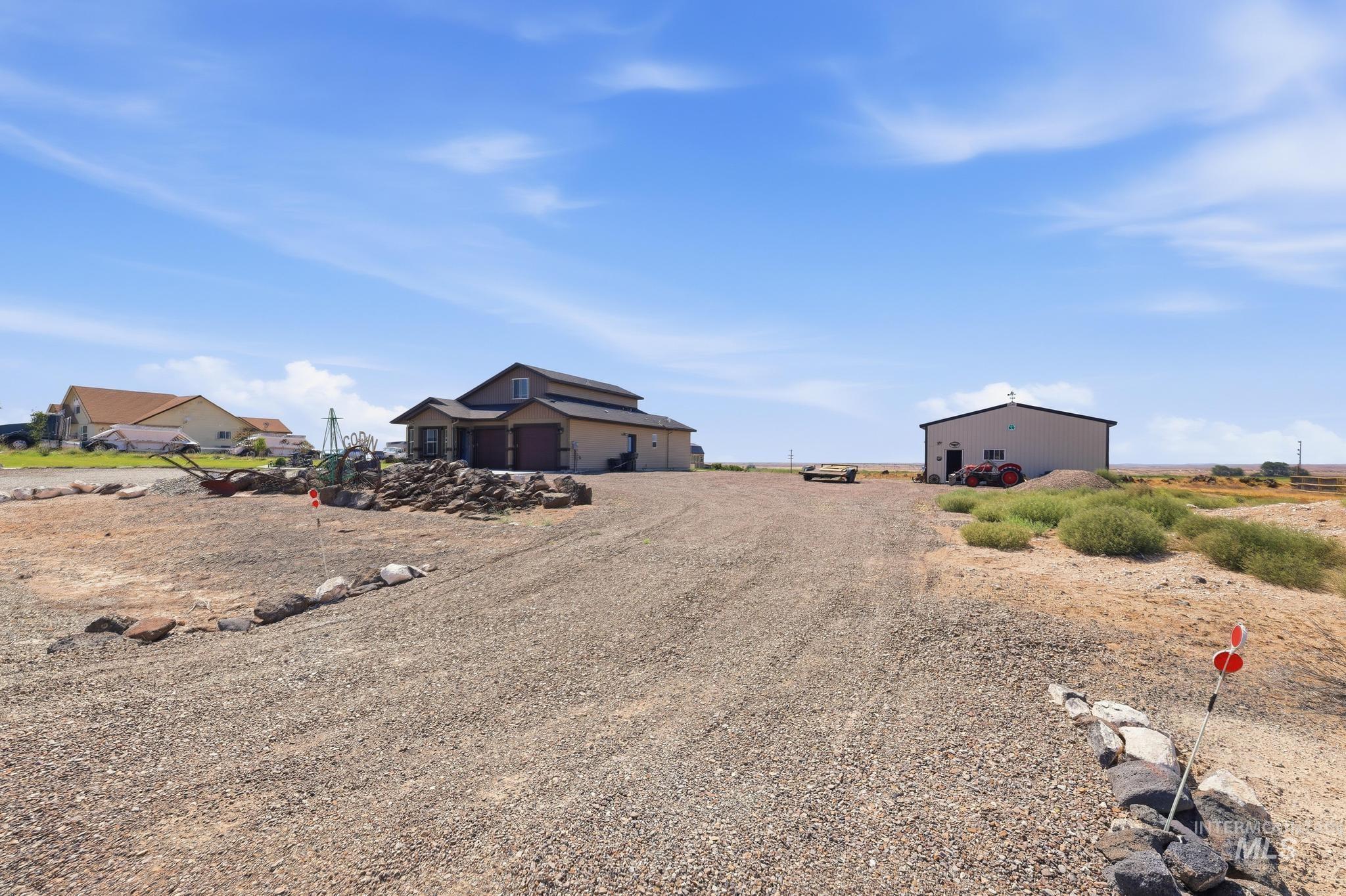 178 E Syringa Loop, Shoshone, Idaho 83352, 4 Bedrooms, 2.5 Bathrooms, Residential For Sale, Price $539,900,MLS 98996353