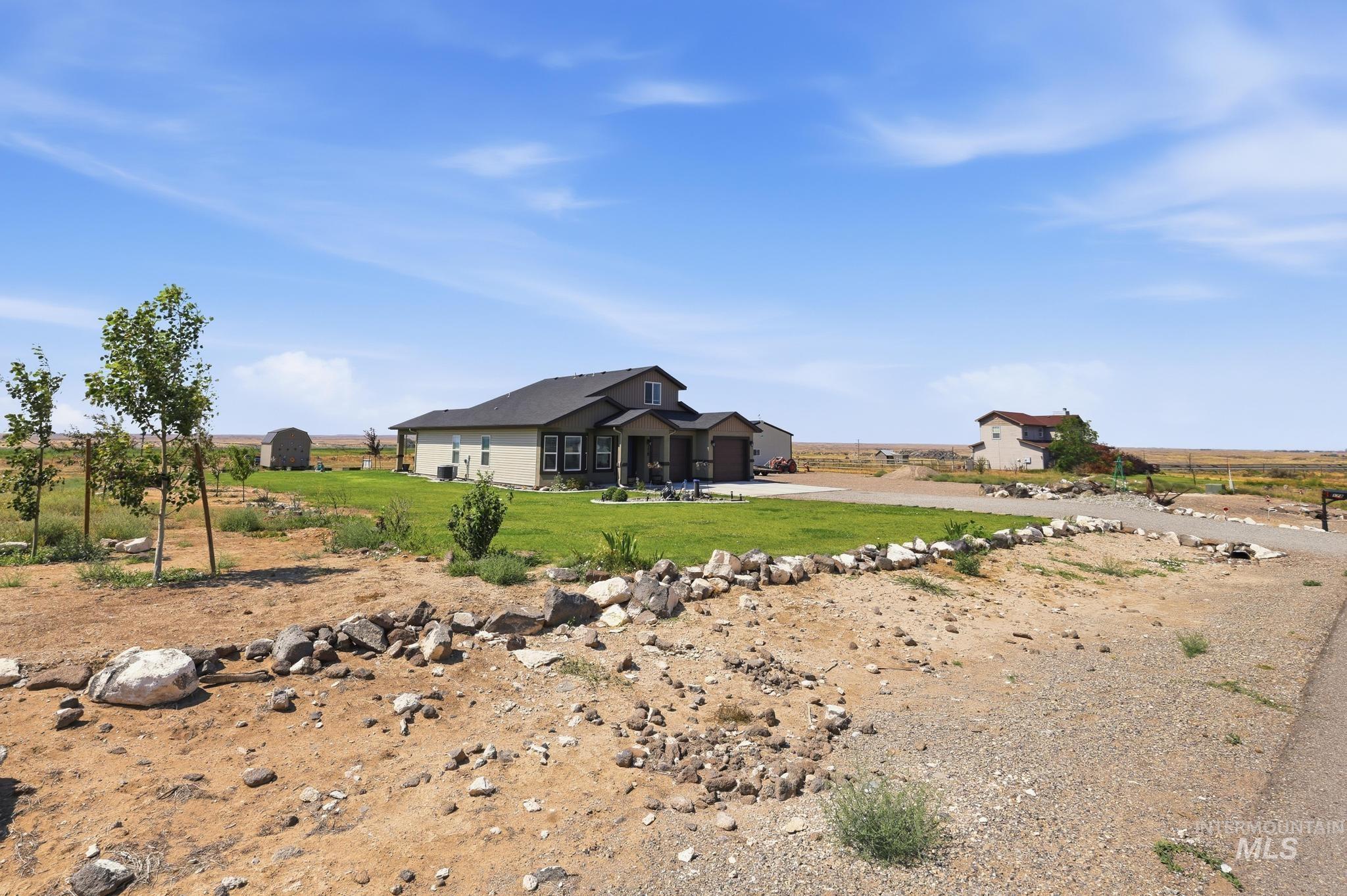 178 E Syringa Loop, Shoshone, Idaho 83352, 4 Bedrooms, 2.5 Bathrooms, Residential For Sale, Price $539,900,MLS 98996353