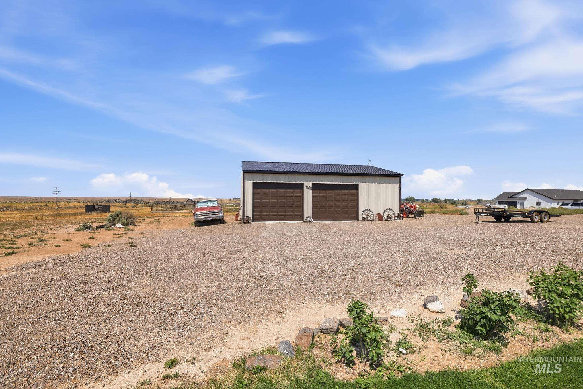 178 E Syringa Loop, Shoshone, Idaho 83352, 4 Bedrooms, 2.5 Bathrooms, Residential For Sale, Price $539,900,MLS 98996353
