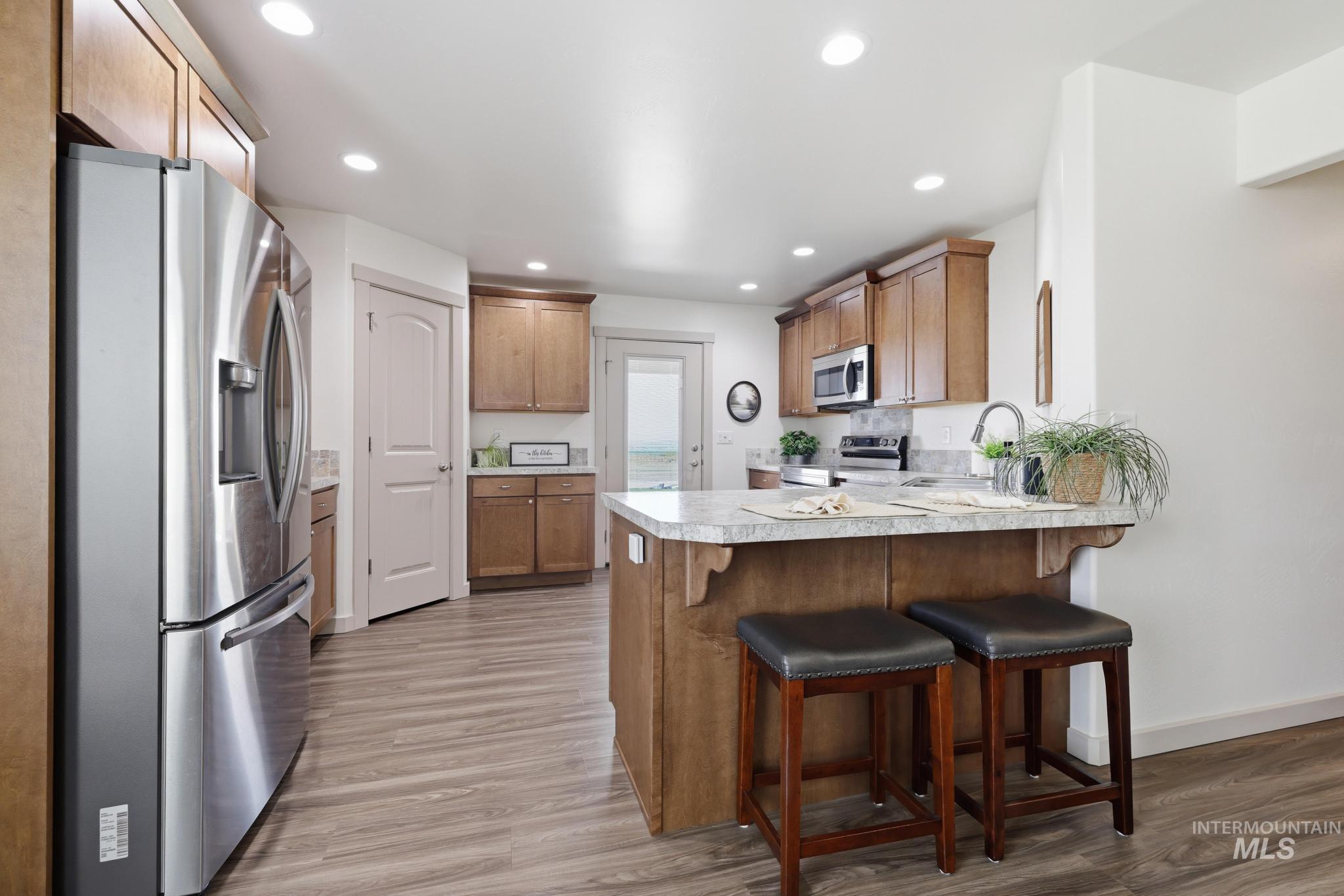 178 E Syringa Loop, Shoshone, Idaho 83352, 4 Bedrooms, 2.5 Bathrooms, Residential For Sale, Price $539,900,MLS 98996353