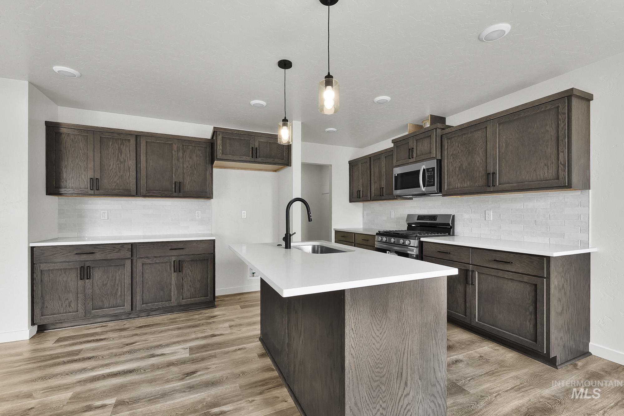 375 N 18th, Payette, Idaho 83661, 3 Bedrooms, 2.5 Bathrooms, Residential For Sale, Price $315,000,MLS 98996356