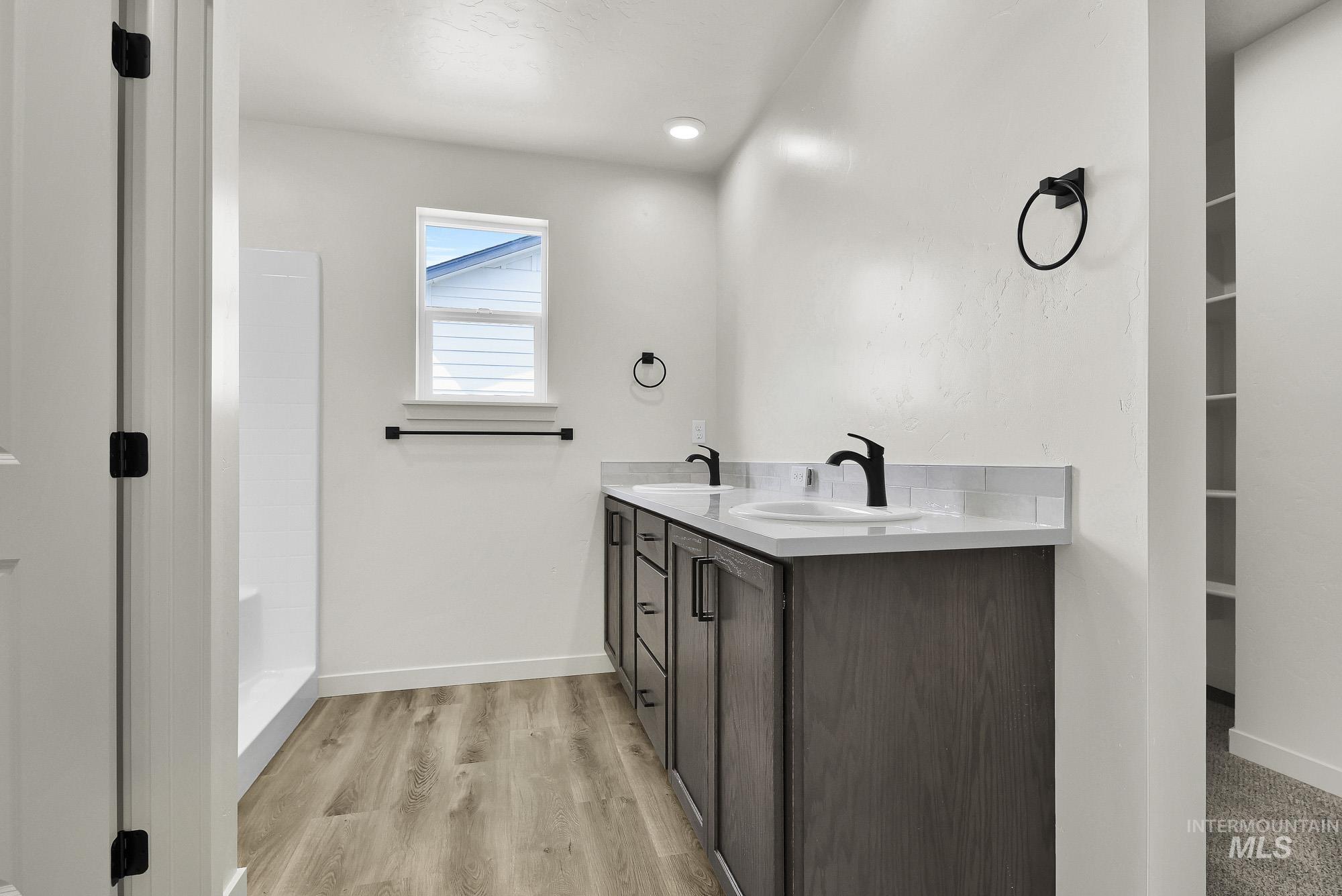 375 N 18th, Payette, Idaho 83661, 3 Bedrooms, 2.5 Bathrooms, Residential For Sale, Price $315,000,MLS 98996356