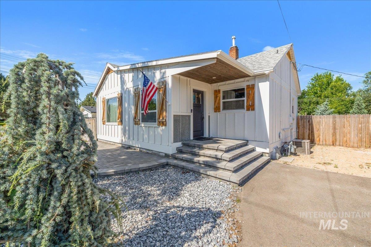 951 S Powerline, Nampa, Idaho 83686, 1 Bedroom, 1 Bathroom, Residential For Sale, Price $405,000,MLS 98996357