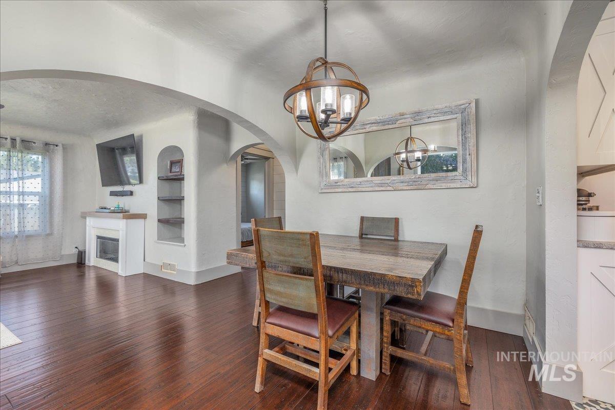 951 S Powerline, Nampa, Idaho 83686, 1 Bedroom, 1 Bathroom, Residential For Sale, Price $405,000,MLS 98996357