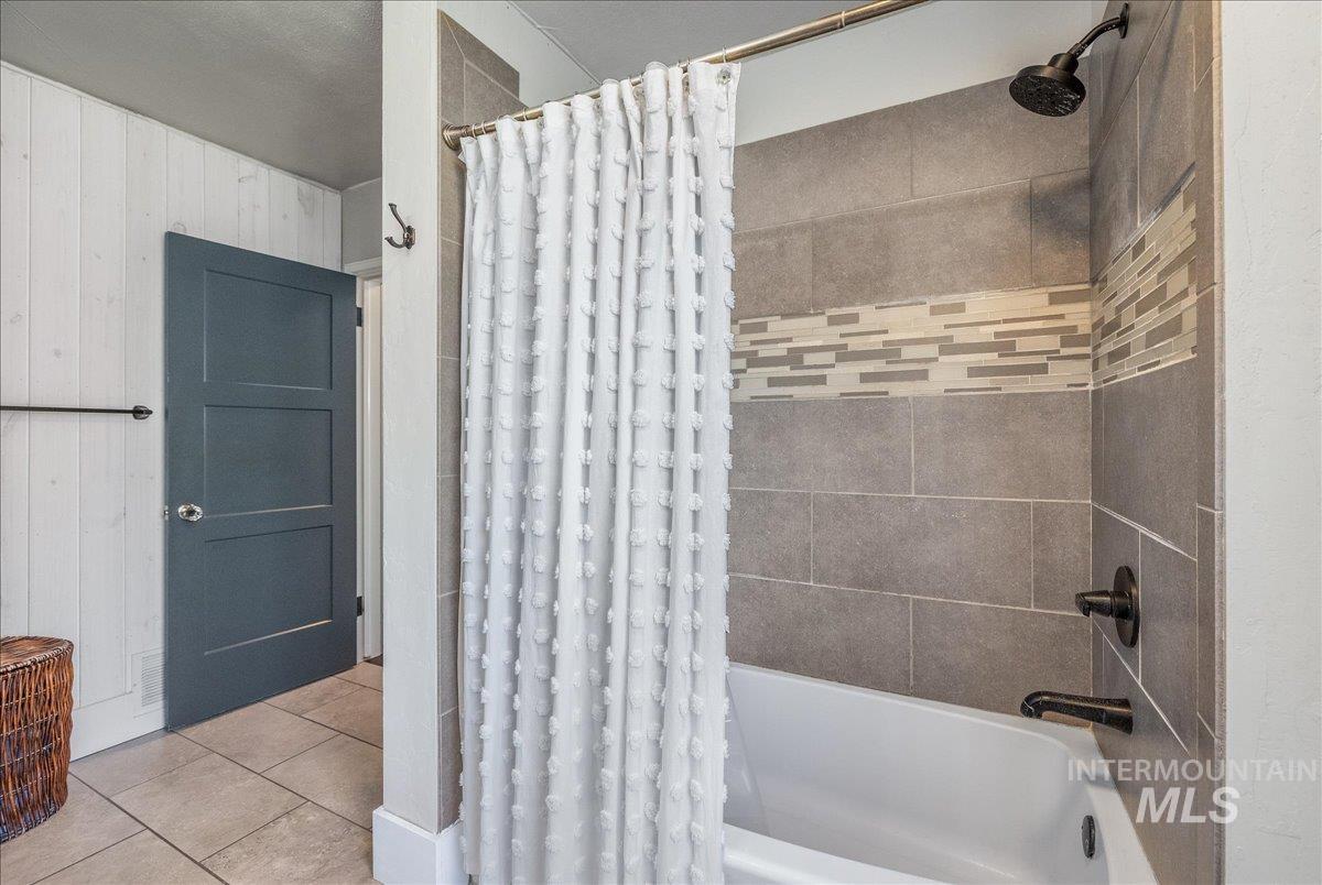 951 S Powerline, Nampa, Idaho 83686, 1 Bedroom, 1 Bathroom, Residential For Sale, Price $405,000,MLS 98996357