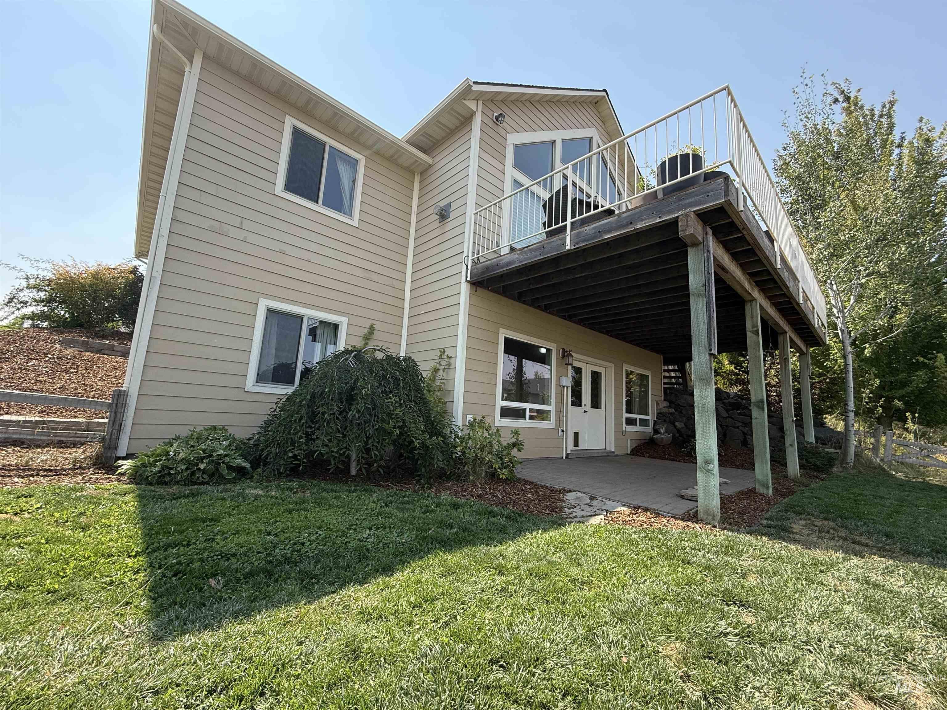 2712 Itani Drive, Moscow, Idaho 83843, 4 Bedrooms, 3 Bathrooms, Residential For Sale, Price $695,000, 98996358