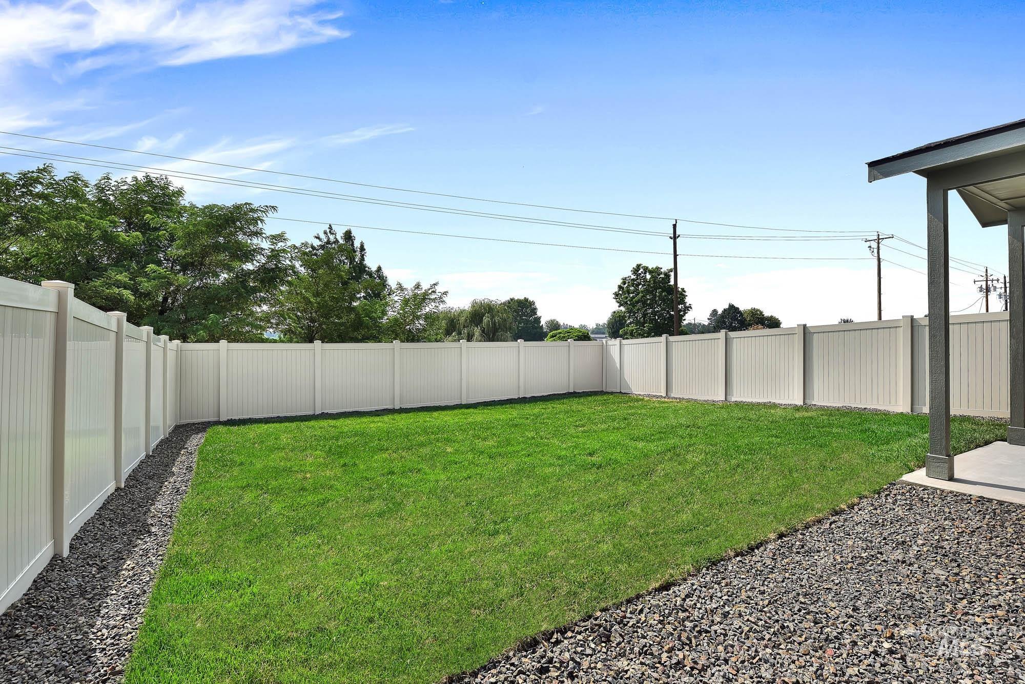 365 N 18th, Payette, Idaho 83661, 3 Bedrooms, 2.5 Bathrooms, Residential For Sale, Price $315,000,MLS 98996359