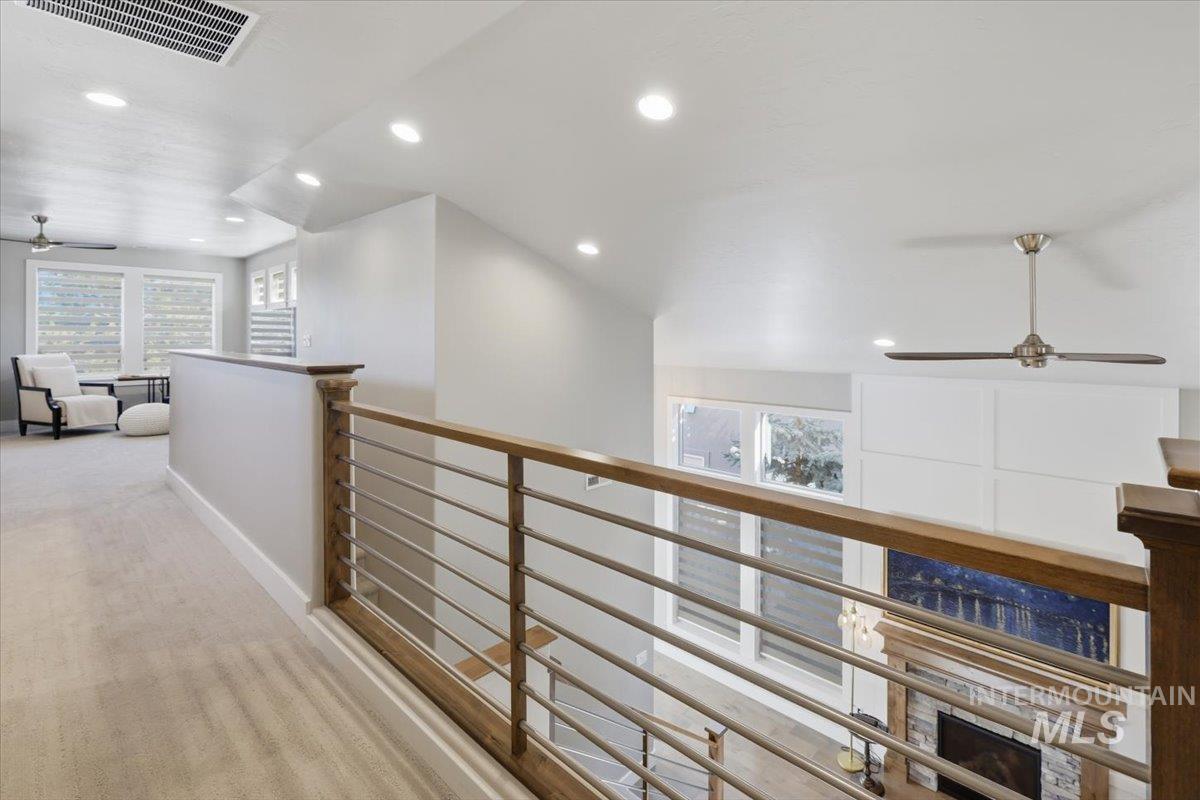163 W Floating Feather Rd, Eagle, Idaho 83616, 3 Bedrooms, 2.5 Bathrooms, Residential For Sale, Price $619,900, 98996360