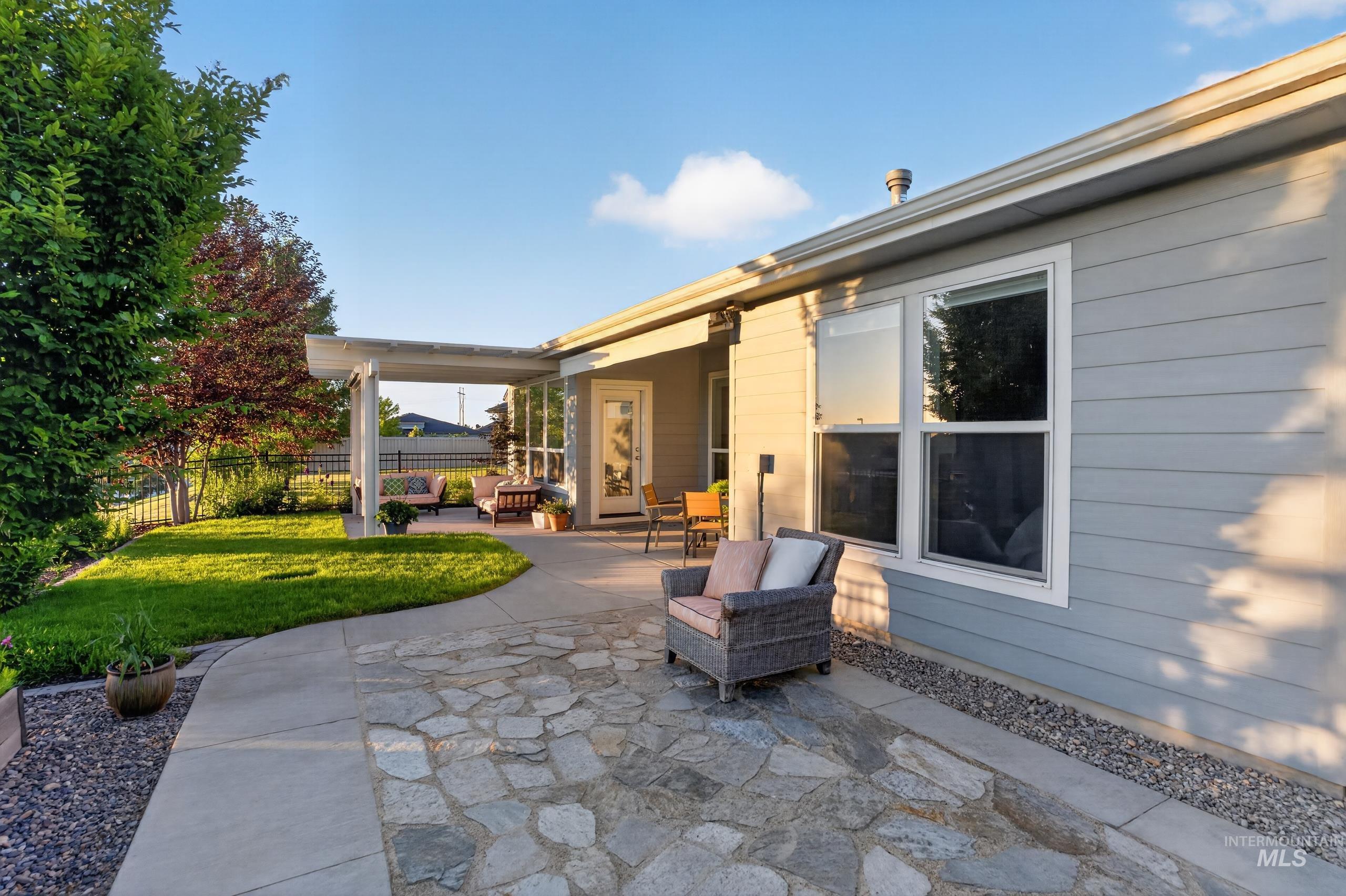 12101 S Culmen, Nampa, Idaho 83686, 4 Bedrooms, 2 Bathrooms, Residential For Sale, Price $559,900,MLS 98996362