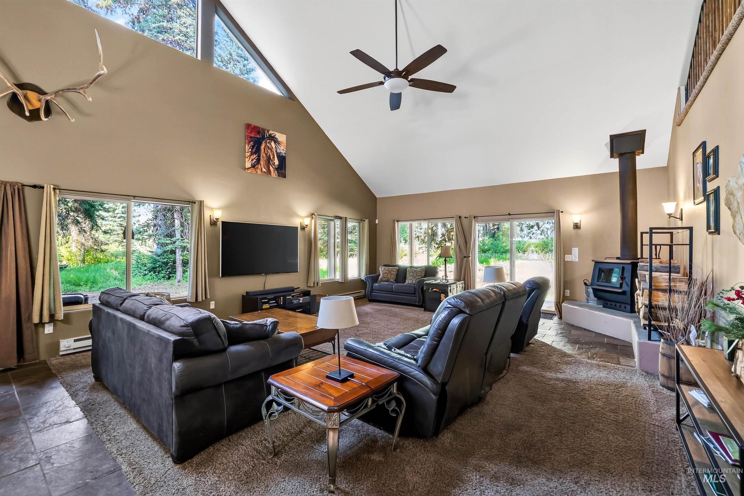 2005 Warren Wagon Rd, McCall, Idaho 83638, 3 Bedrooms, 3.5 Bathrooms, Residential For Sale, Price $1,299,000, 98996363