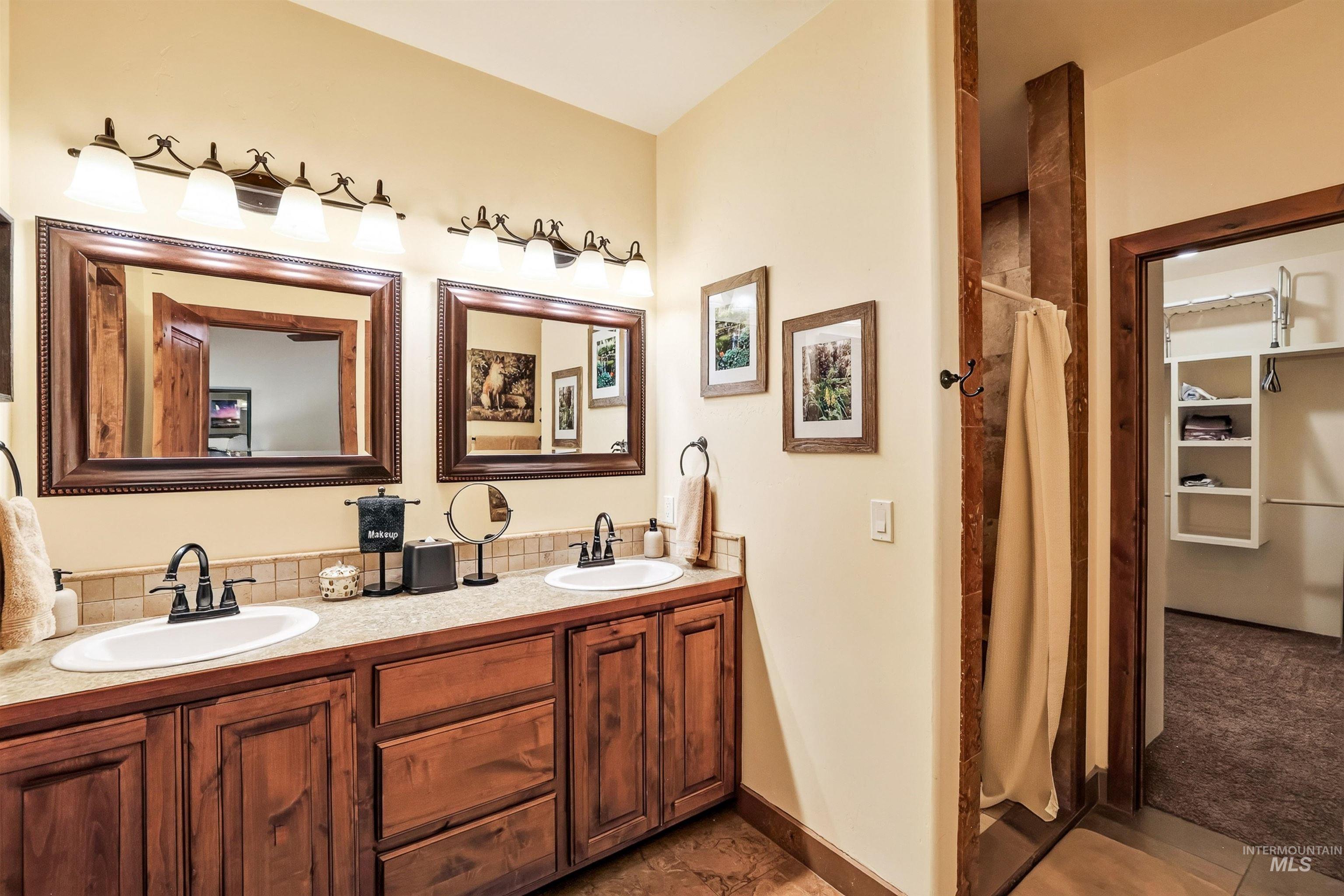 2005 Warren Wagon Rd, McCall, Idaho 83638, 3 Bedrooms, 3.5 Bathrooms, Residential For Sale, Price $1,299,000, 98996363