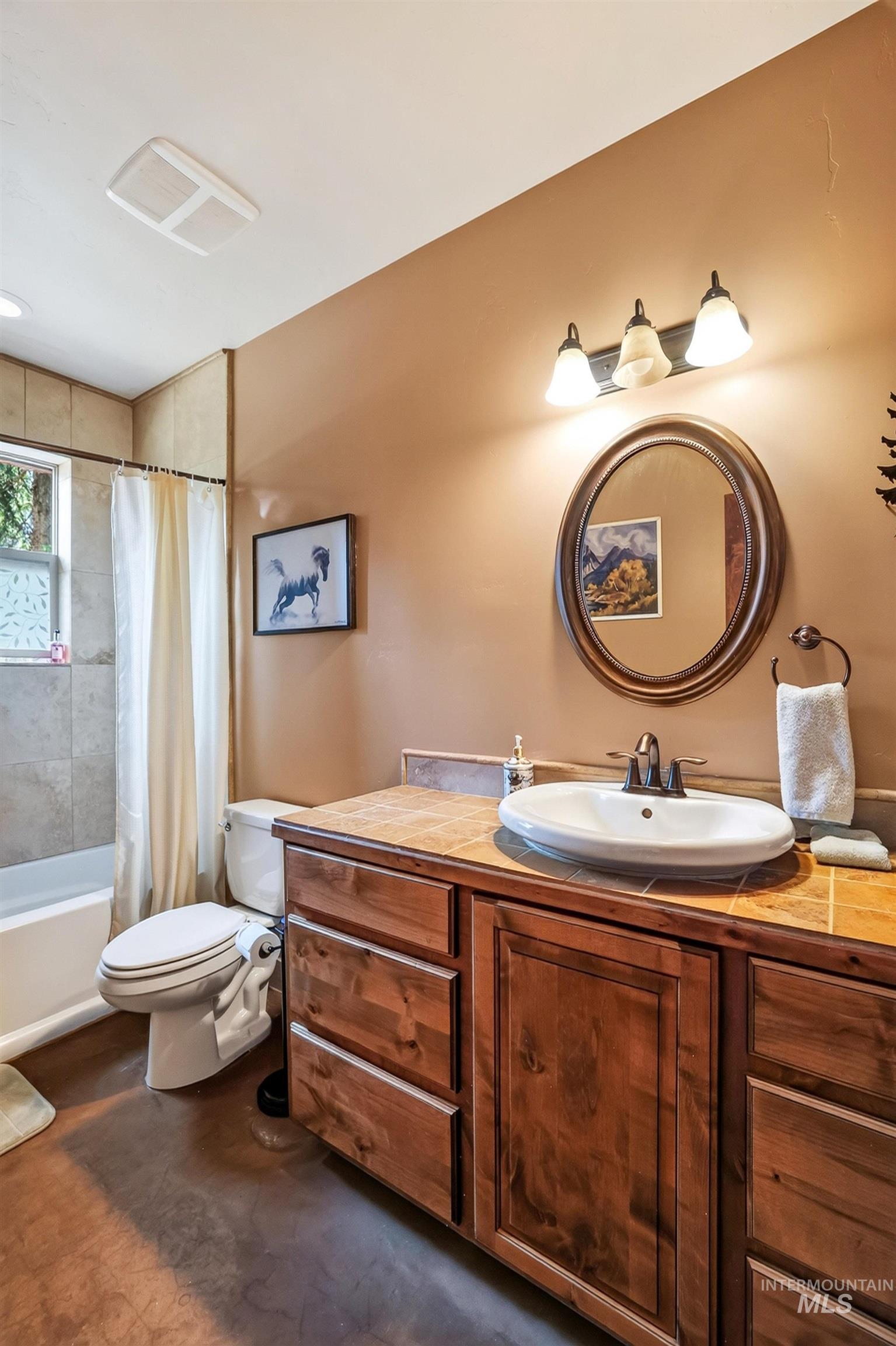 2005 Warren Wagon Rd, McCall, Idaho 83638, 3 Bedrooms, 3.5 Bathrooms, Residential For Sale, Price $1,299,000, 98996363