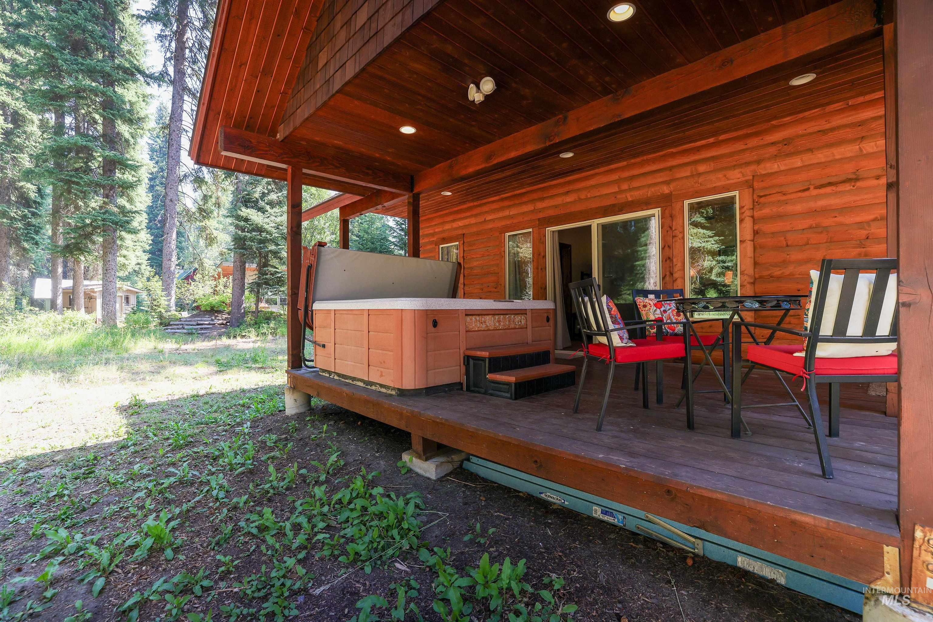 2005 Warren Wagon Rd, McCall, Idaho 83638, 3 Bedrooms, 3.5 Bathrooms, Residential For Sale, Price $1,299,000, 98996363