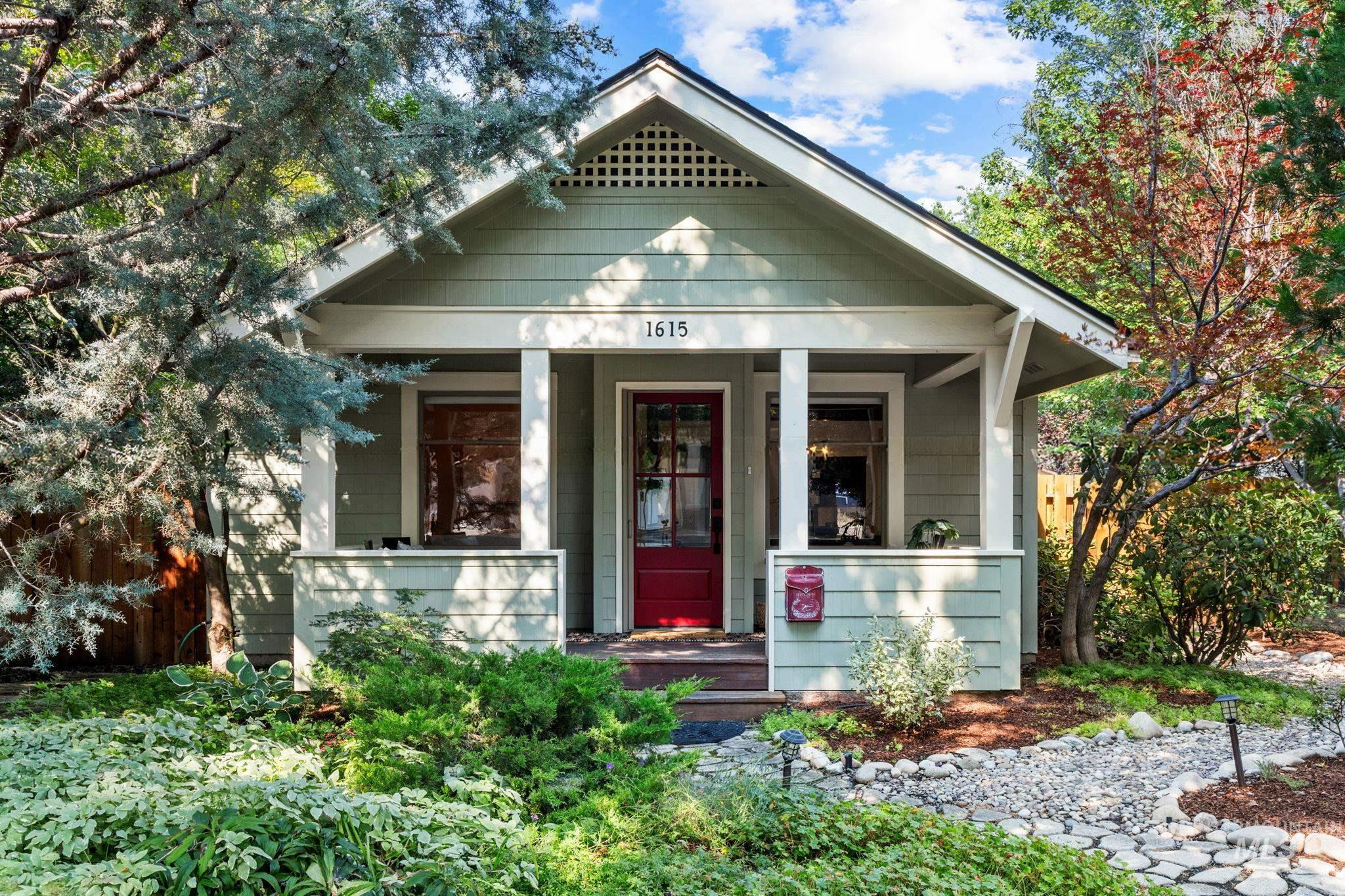 1615 N 25th Street, Boise, Idaho 83702, 2 Bedrooms, 2 Bathrooms, Residential For Sale, Price $899,900, 98996365