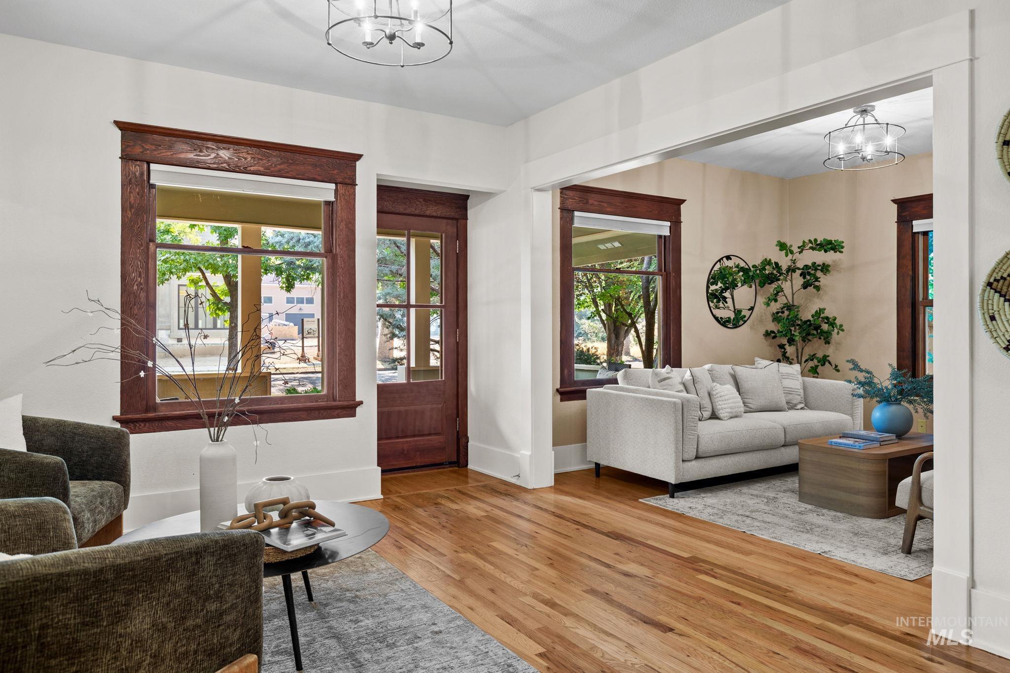 1615 N 25th Street, Boise, Idaho 83702, 2 Bedrooms, 2 Bathrooms, Residential For Sale, Price $899,900, 98996365