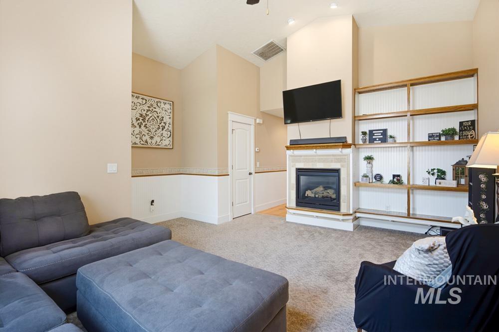 11412 W Tempe Ln, Star, Idaho 83669, 3 Bedrooms, 2 Bathrooms, Residential For Sale, Price $399,900, 98996367