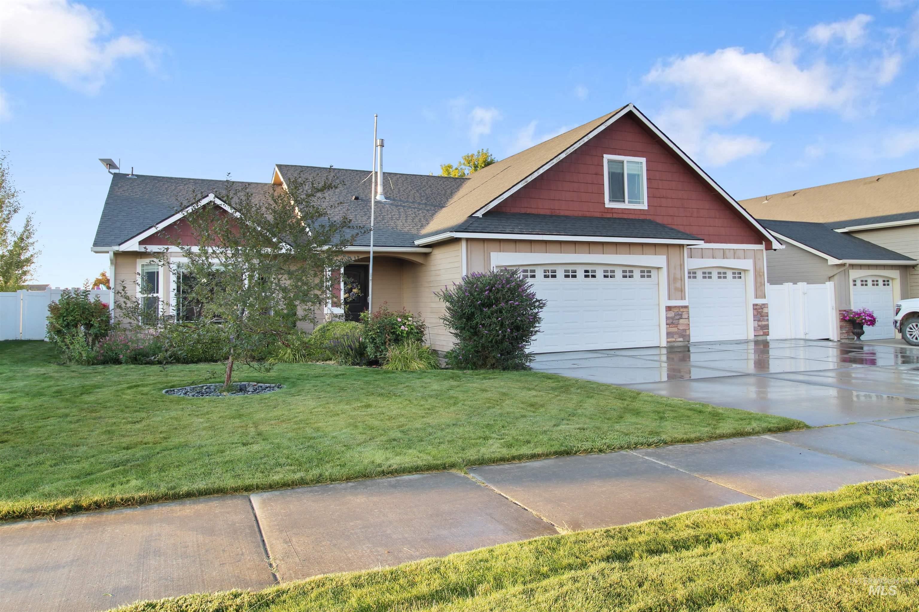 531 Clinton Dr., Twin Falls, Idaho 83301, 4 Bedrooms, 3 Bathrooms, Residential For Sale, Price $445,000, 98996369