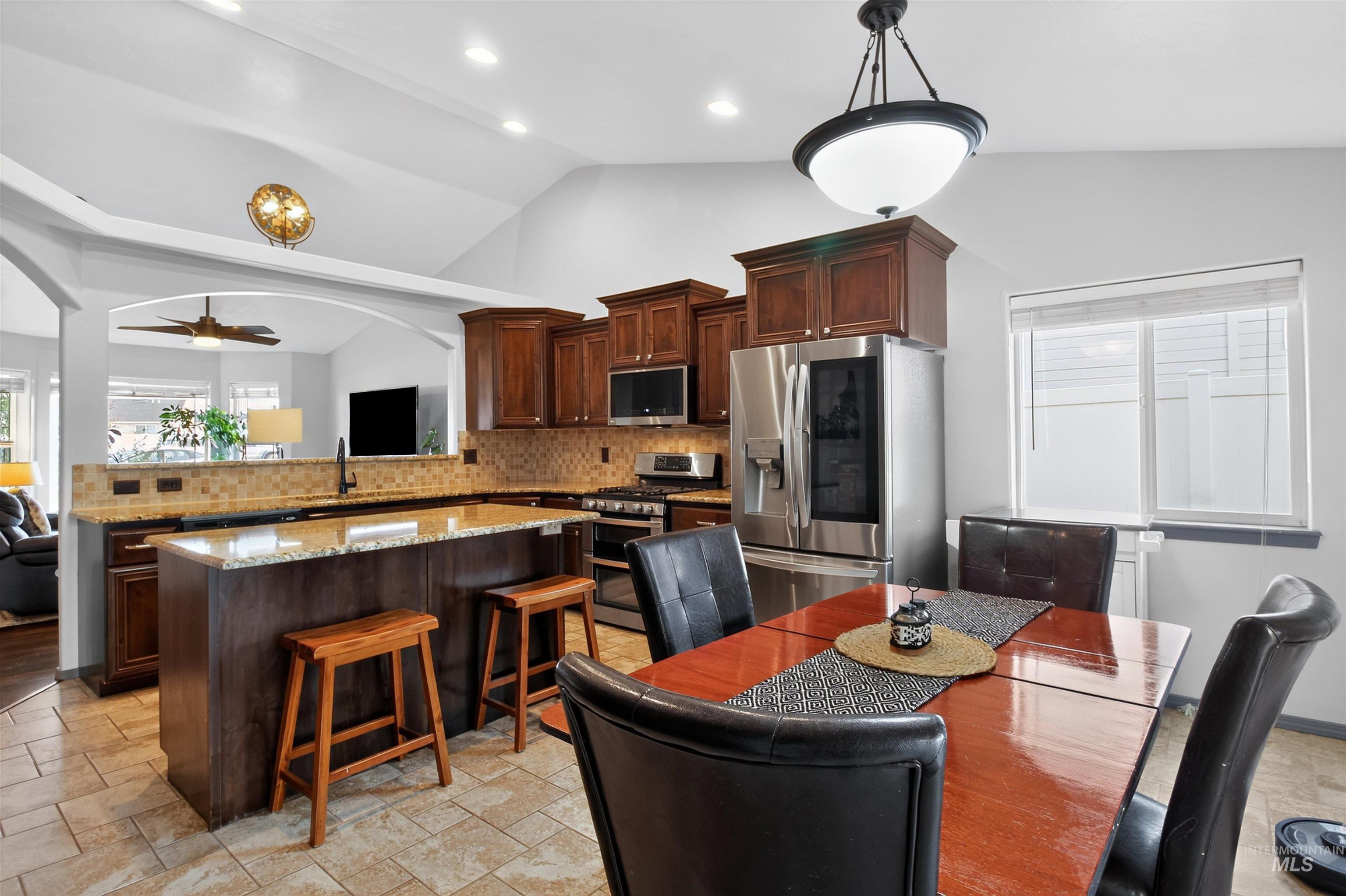 531 Clinton Dr., Twin Falls, Idaho 83301, 4 Bedrooms, 3 Bathrooms, Residential For Sale, Price $445,000, 98996369