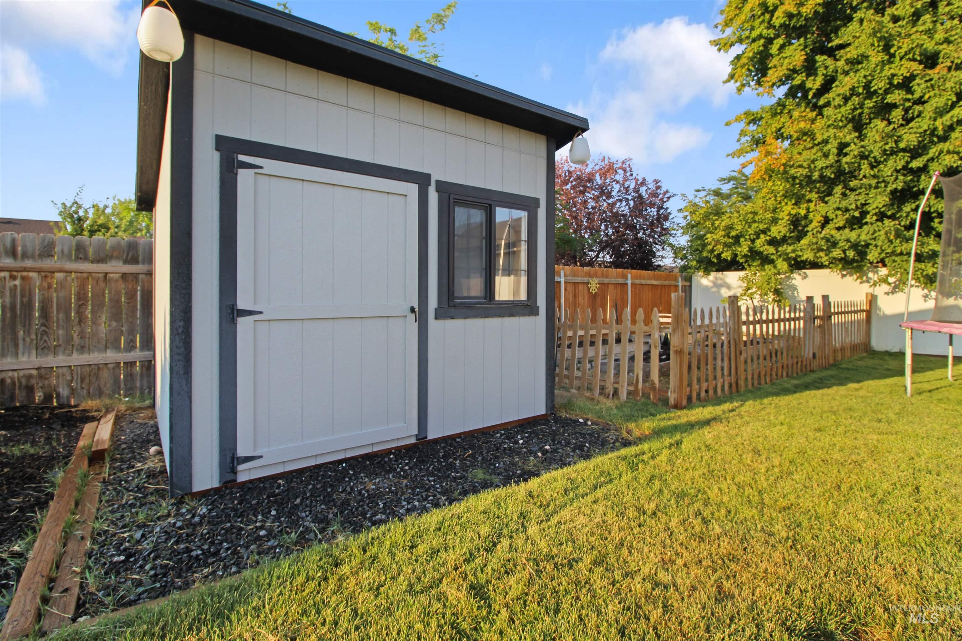 531 Clinton Dr., Twin Falls, Idaho 83301, 4 Bedrooms, 3 Bathrooms, Residential For Sale, Price $445,000, 98996369