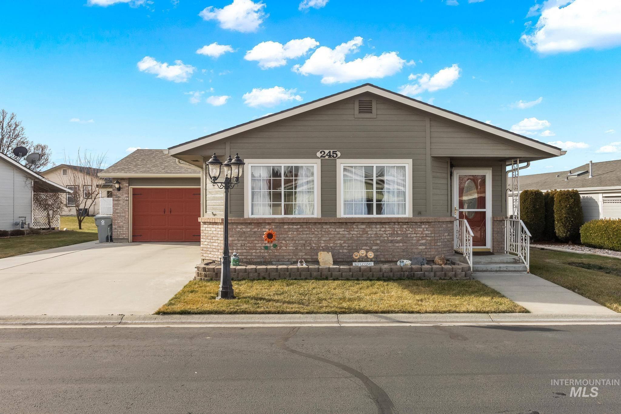 1100 Burnett Dr, Nampa, Idaho 83651, 2 Bedrooms, 2 Bathrooms, Residential For Sale, Price $280,000, 98996371
