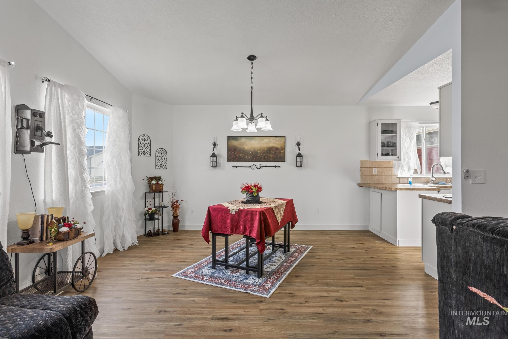 1100 Burnett Dr, Nampa, Idaho 83651, 2 Bedrooms, 2 Bathrooms, Residential For Sale, Price $280,000, 98996371