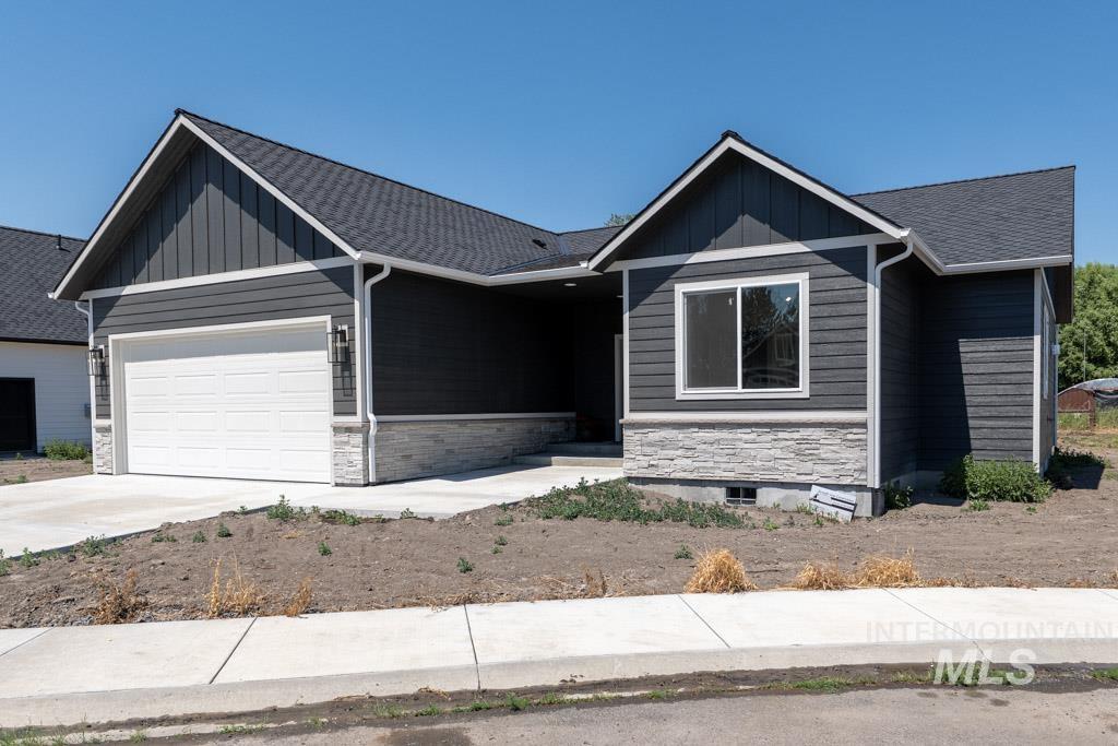 516 Maple Crt, Genesee, Idaho 83832, 3 Bedrooms, 2 Bathrooms, Residential For Sale, Price $497,500,MLS 98996373