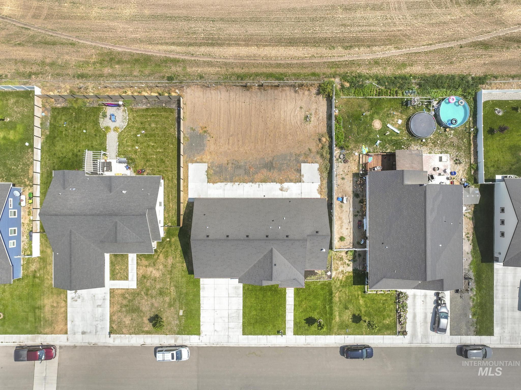 1510 Mountain View Drive, Gooding, Idaho 83330, 3 Bedrooms, 2 Bathrooms, Residential For Sale, Price $465,000,MLS 98996374