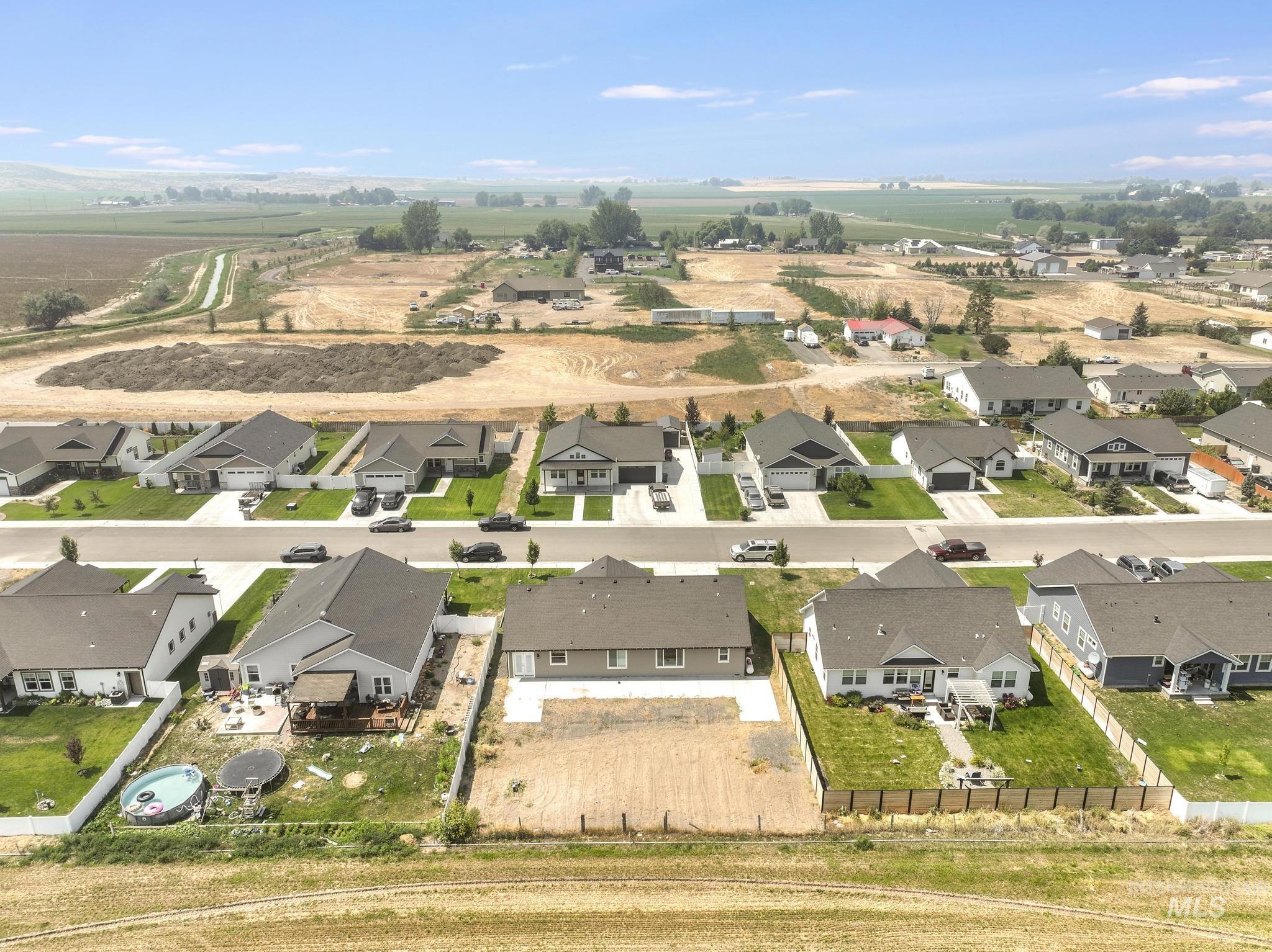 1510 Mountain View Drive, Gooding, Idaho 83330, 3 Bedrooms, 2 Bathrooms, Residential For Sale, Price $465,000,MLS 98996374