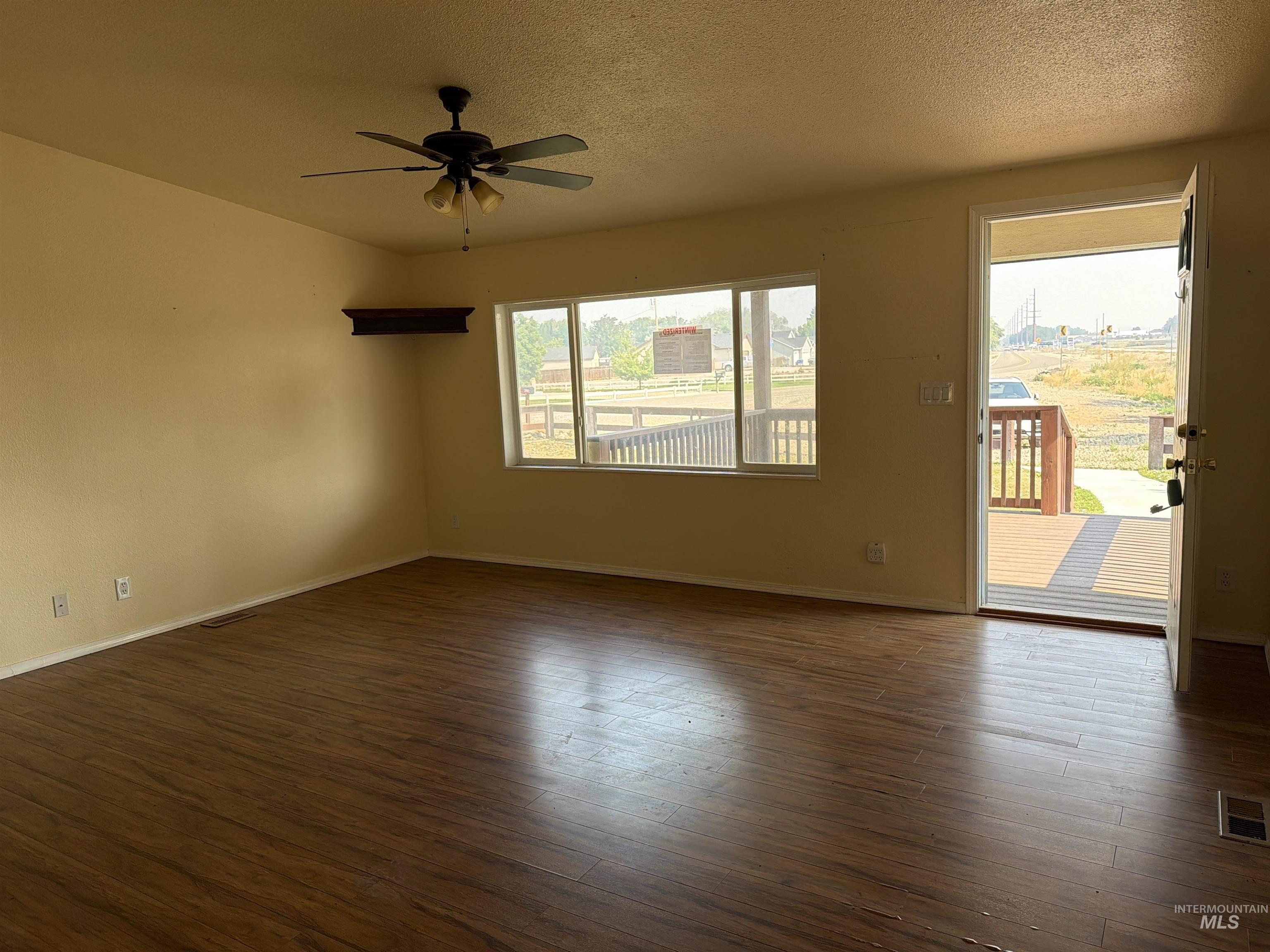 4228 Happy Valley Rd, Nampa, Idaho 83686, 3 Bedrooms, 2 Bathrooms, Residential For Sale, Price $390,000,MLS 98996375