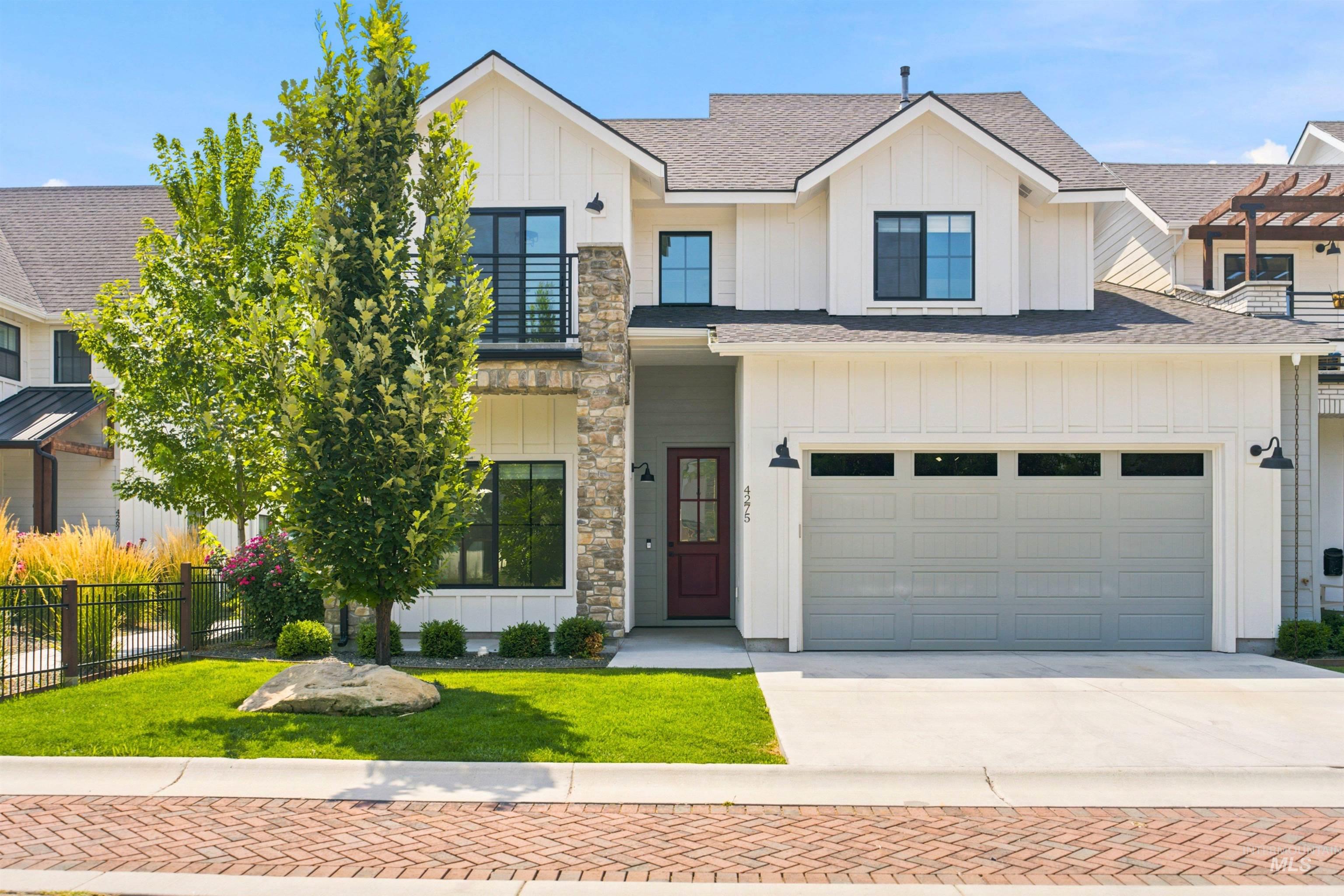 4275 W Bay Oak Lane, Meridian, Idaho 83646, 3 Bedrooms, 2.5 Bathrooms, Residential For Sale, Price $644,900,MLS 98996376