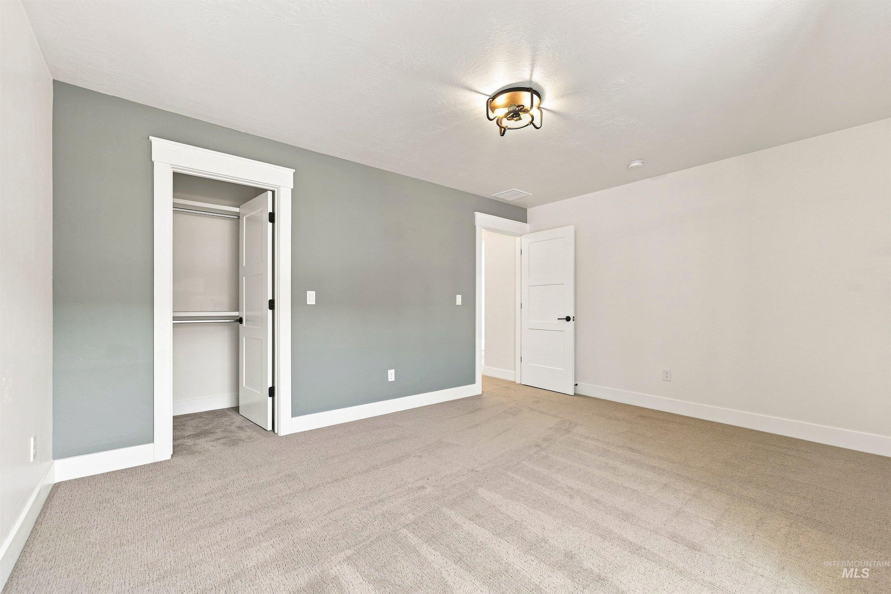 4275 W Bay Oak Lane, Meridian, Idaho 83646, 3 Bedrooms, 2.5 Bathrooms, Residential For Sale, Price $644,900,MLS 98996376