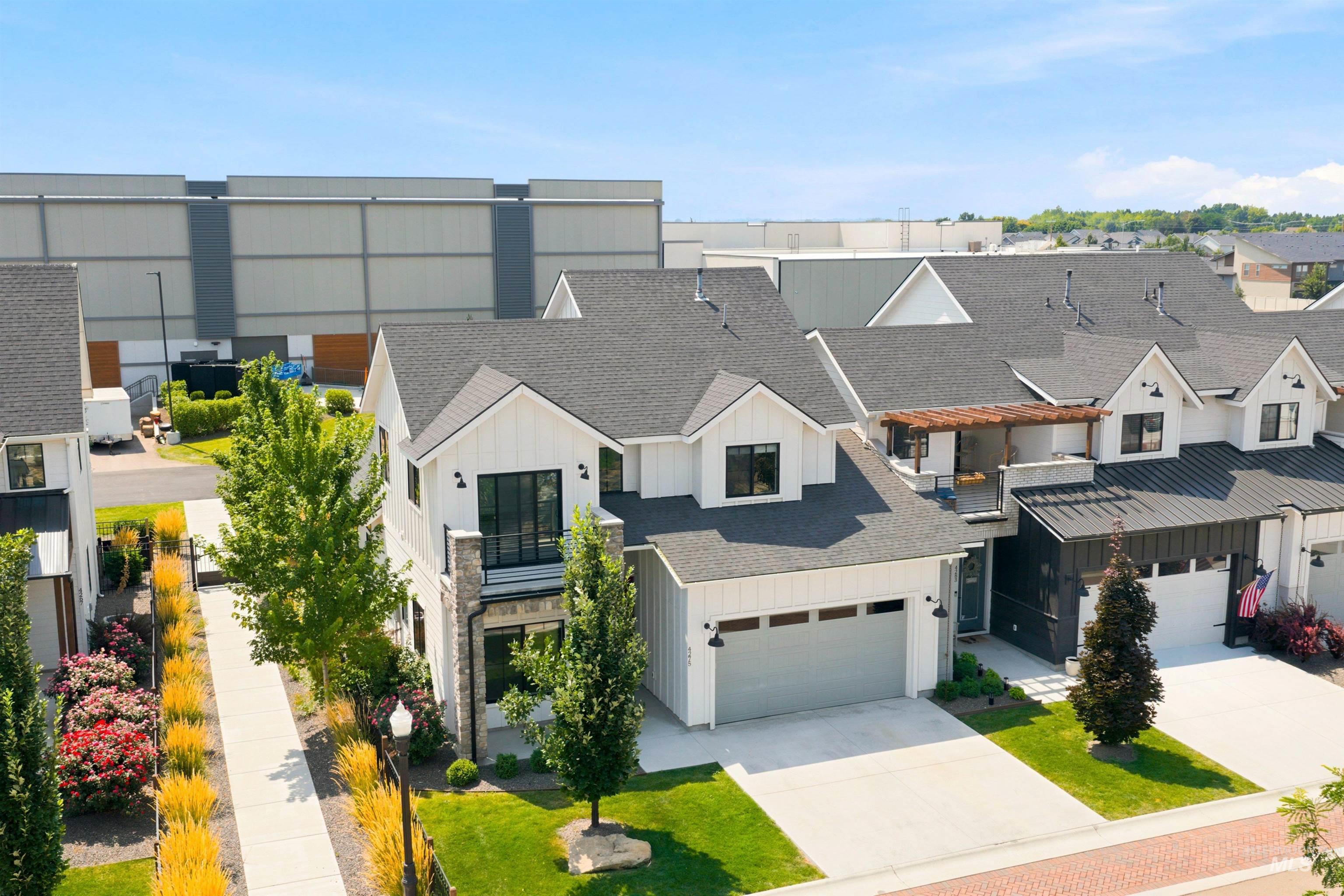 4275 W Bay Oak Lane, Meridian, Idaho 83646, 3 Bedrooms, 2.5 Bathrooms, Residential For Sale, Price $644,900,MLS 98996376