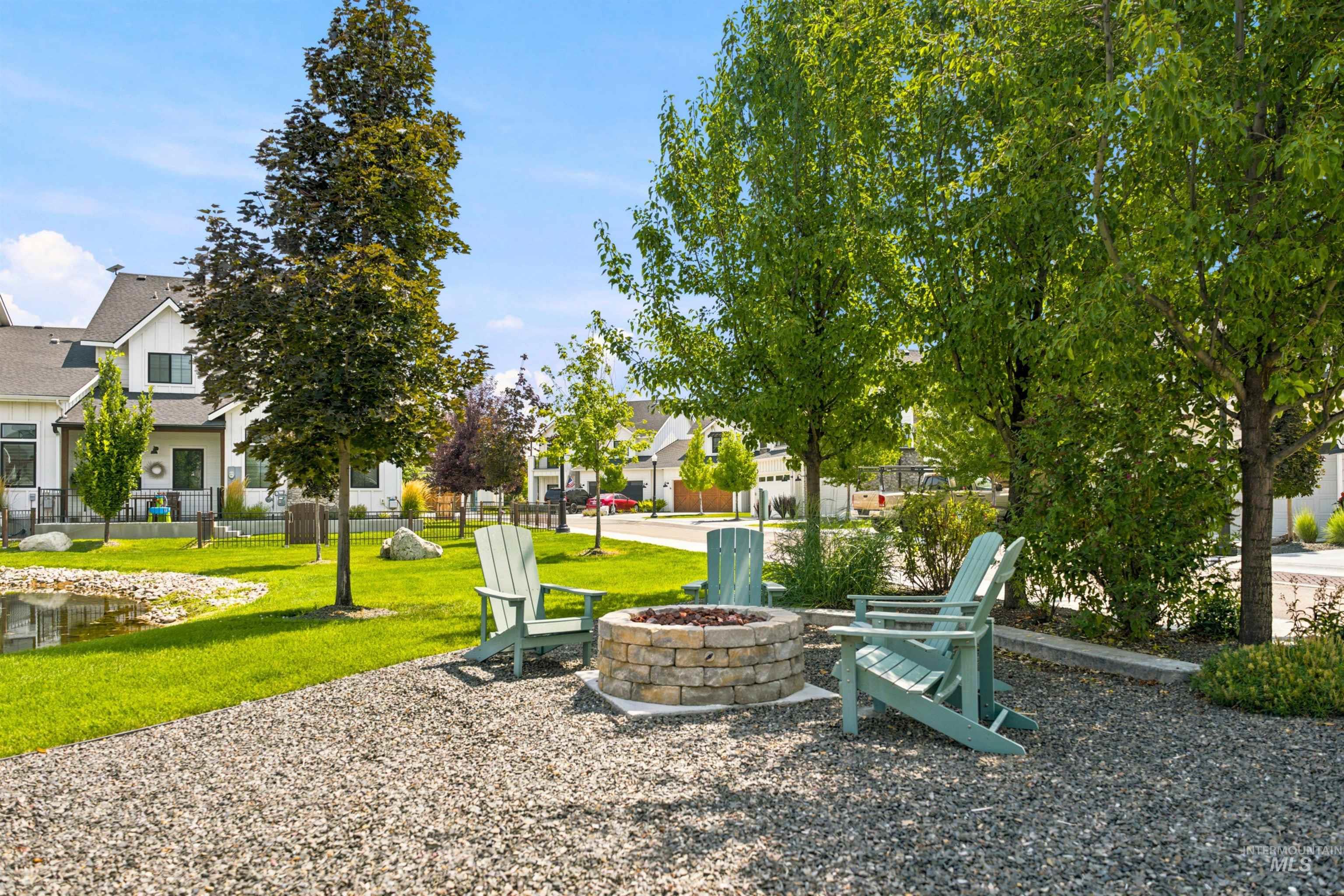 4275 W Bay Oak Lane, Meridian, Idaho 83646, 3 Bedrooms, 2.5 Bathrooms, Residential For Sale, Price $644,900,MLS 98996376