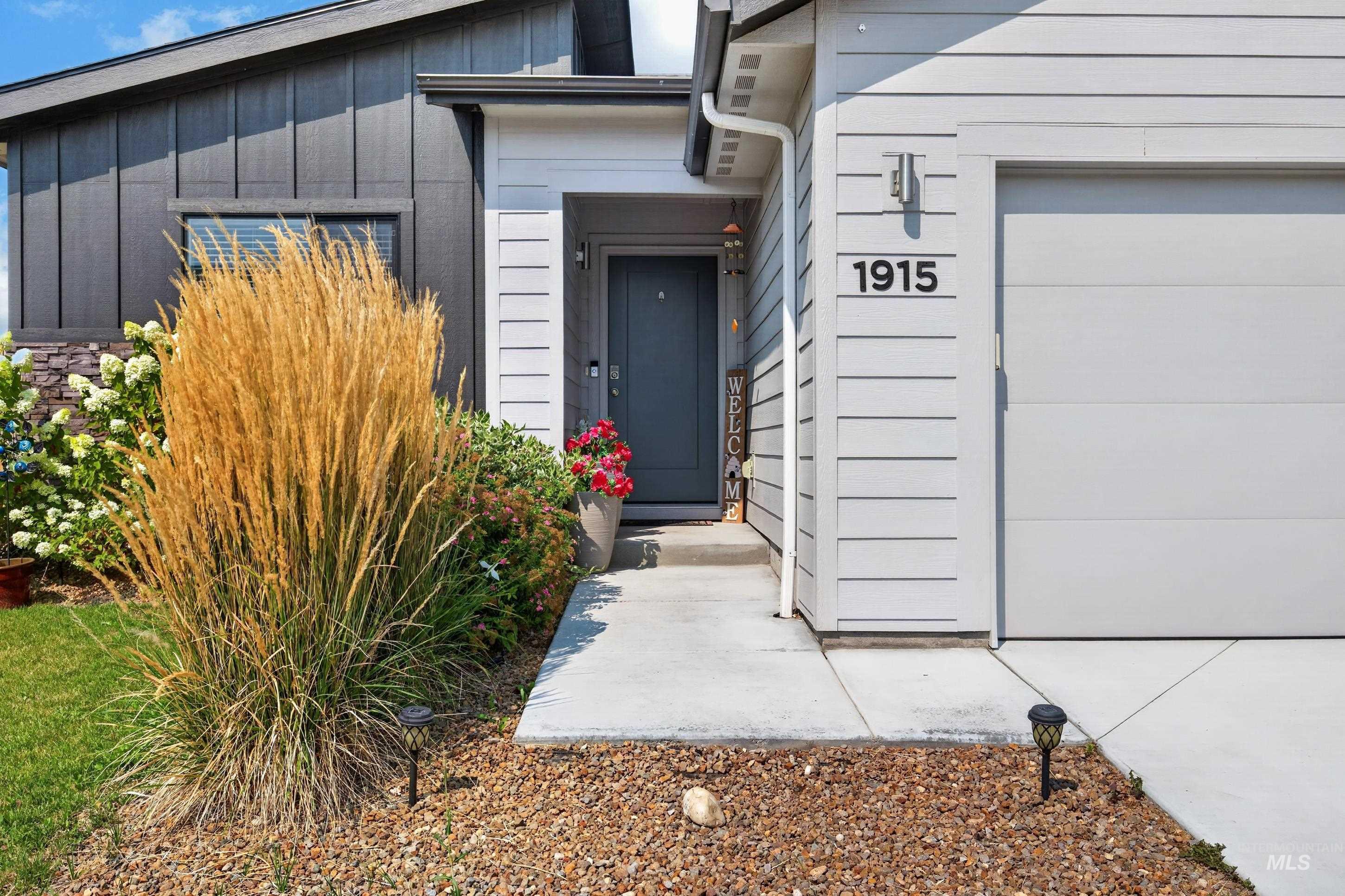 1915 SW Cooper Ave, Mountain Home, Idaho 83647, 3 Bedrooms, 2 Bathrooms, Residential For Sale, Price $360,000, 98996378