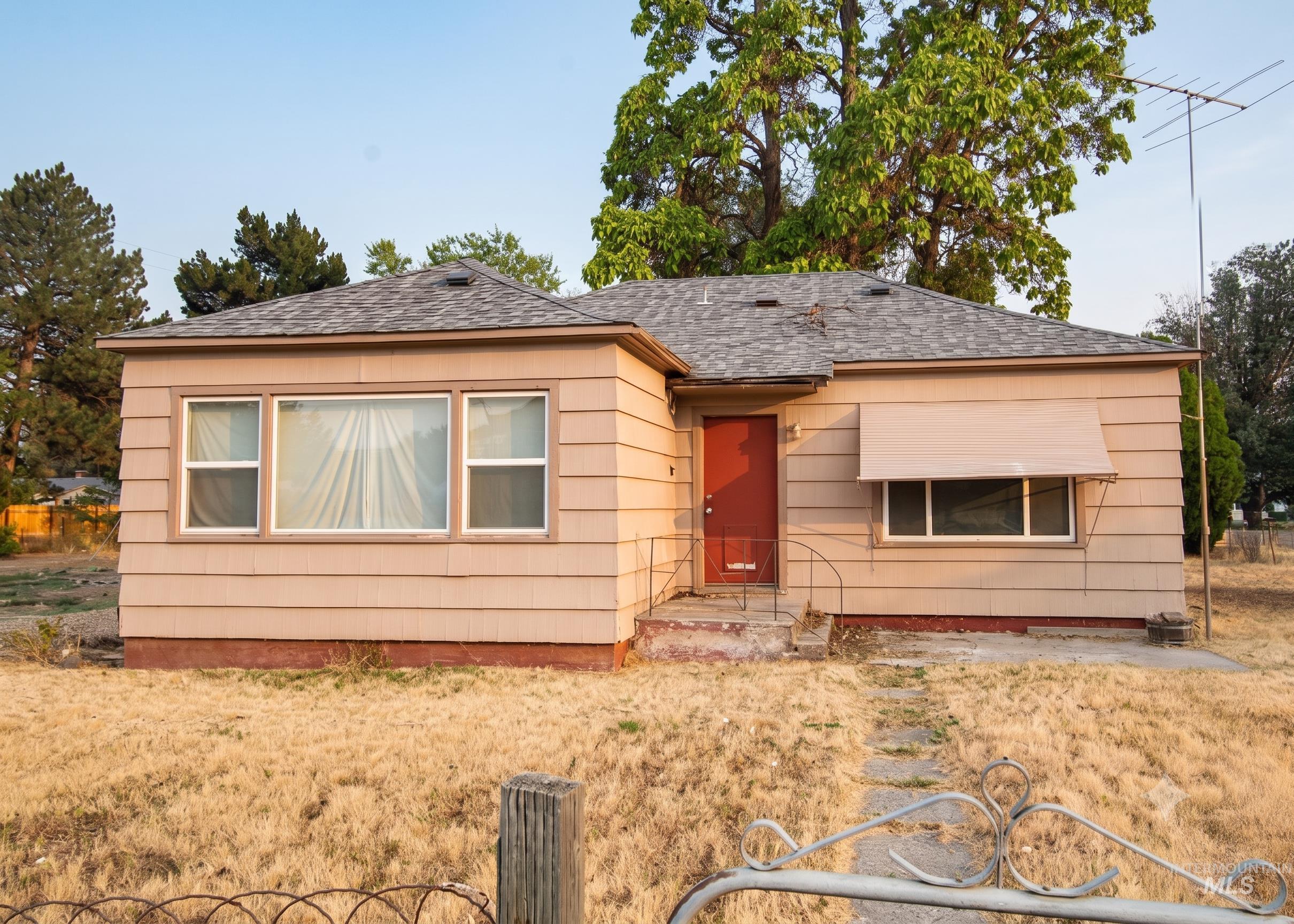 935 N Sixth, Payette, Idaho 83661, 2 Bedrooms, 1 Bathroom, Residential For Sale, Price $199,000, 98996381