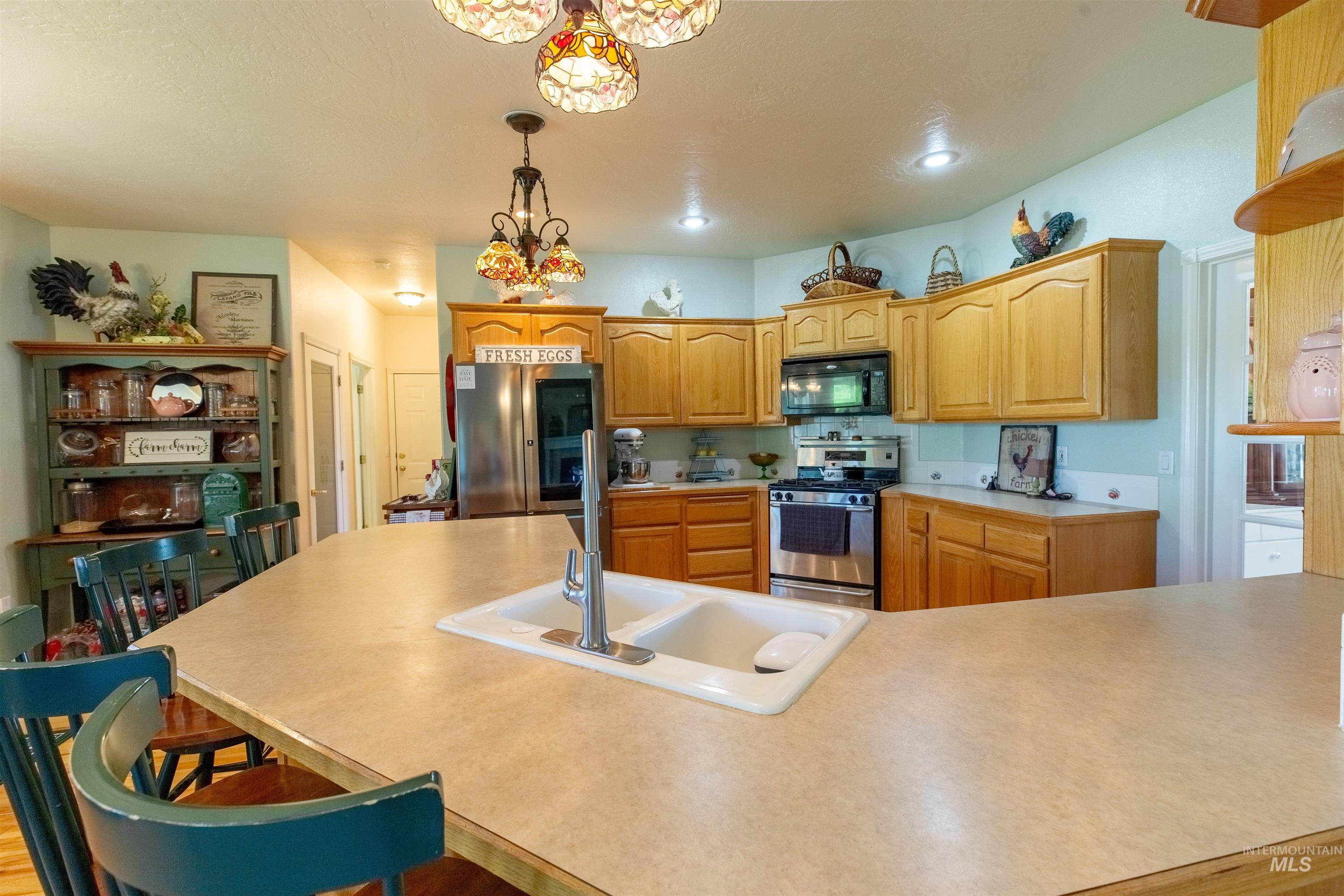 12128 W Kittredge Drive, Kuna, Idaho 83634, 4 Bedrooms, 3 Bathrooms, Residential For Sale, Price $889,900,MLS 98996385