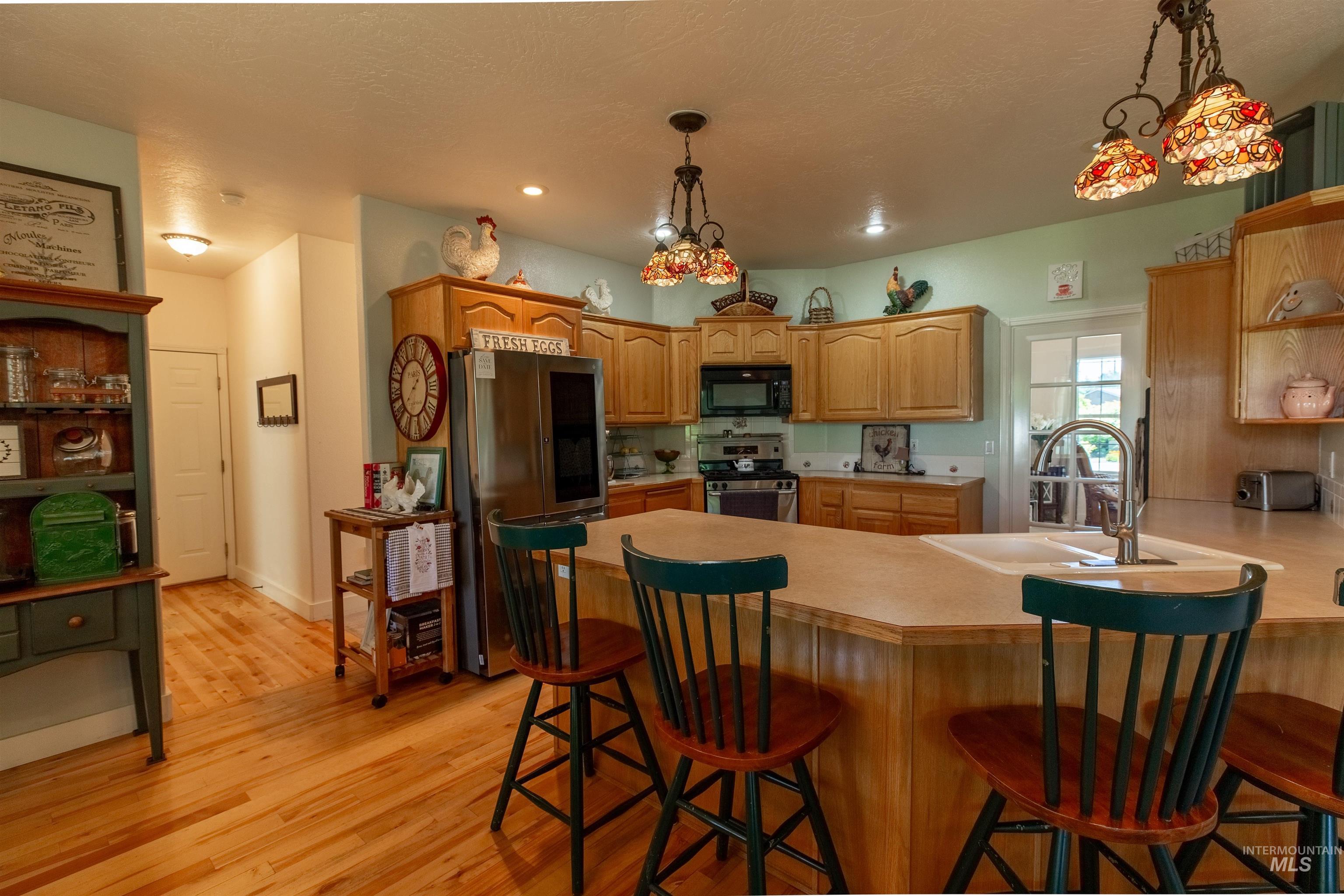12128 W Kittredge Drive, Kuna, Idaho 83634, 4 Bedrooms, 3 Bathrooms, Residential For Sale, Price $889,900,MLS 98996385
