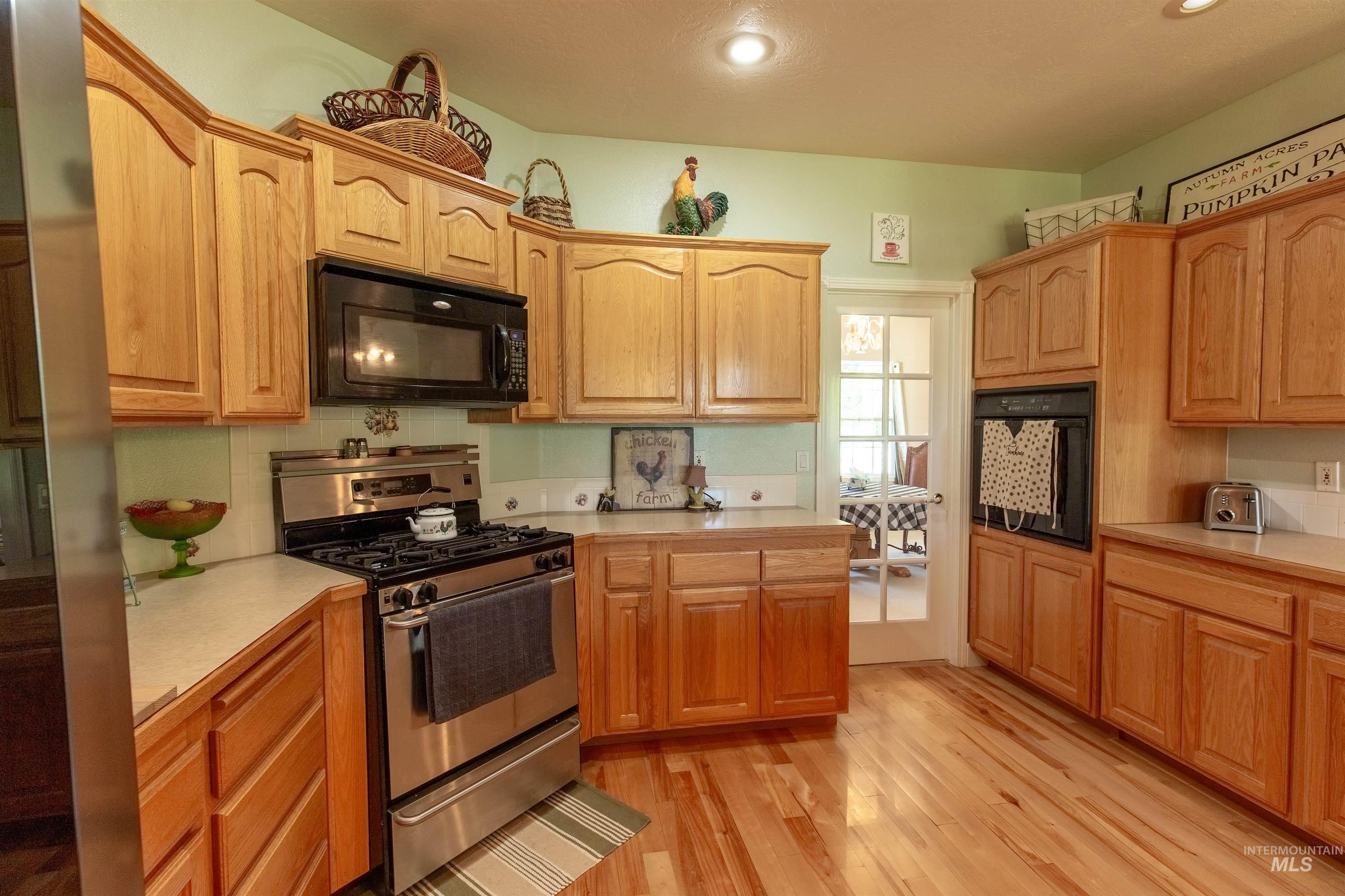 12128 W Kittredge Drive, Kuna, Idaho 83634, 4 Bedrooms, 3 Bathrooms, Residential For Sale, Price $889,900,MLS 98996385