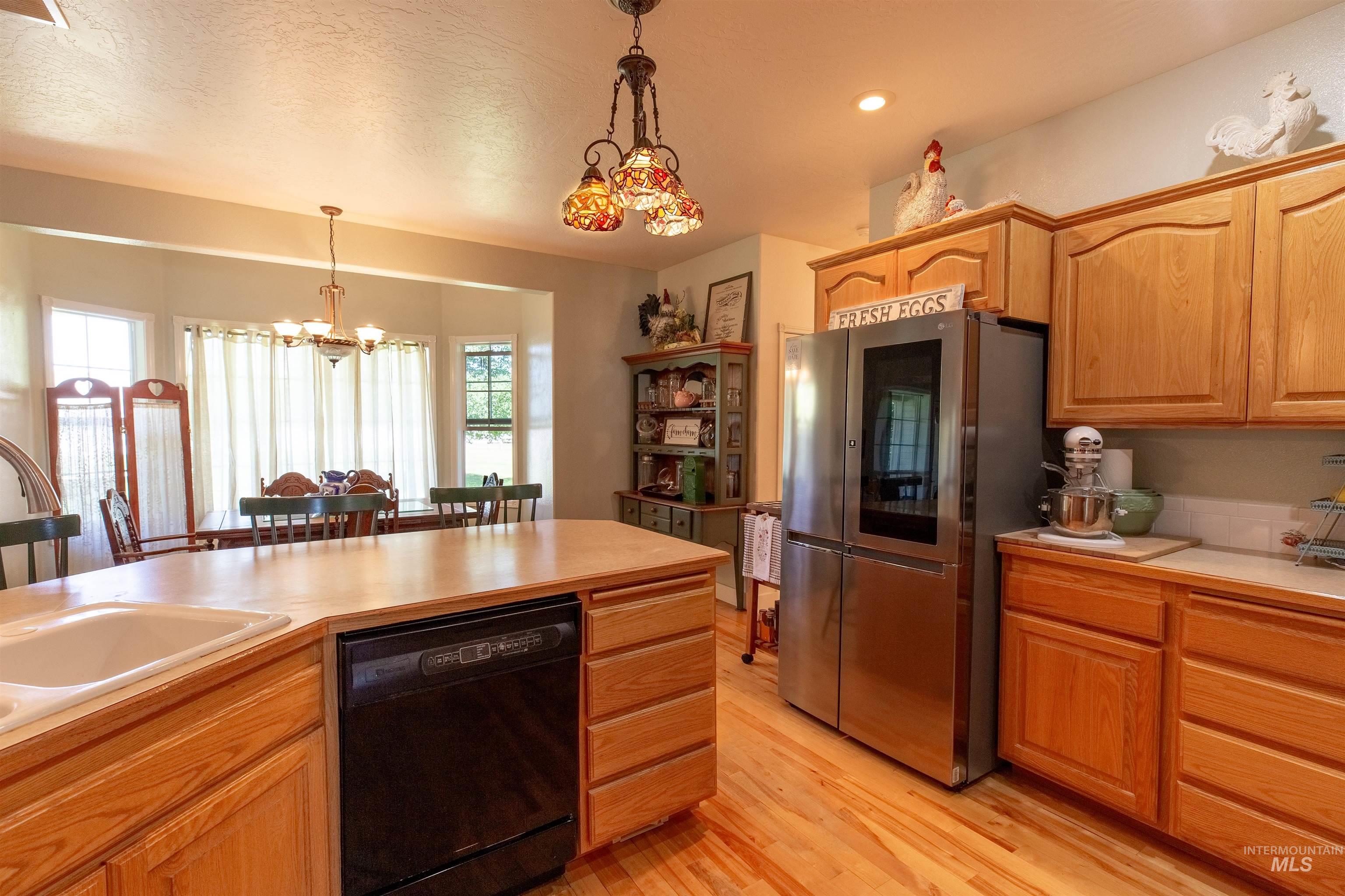 12128 W Kittredge Drive, Kuna, Idaho 83634, 4 Bedrooms, 3 Bathrooms, Residential For Sale, Price $889,900,MLS 98996385