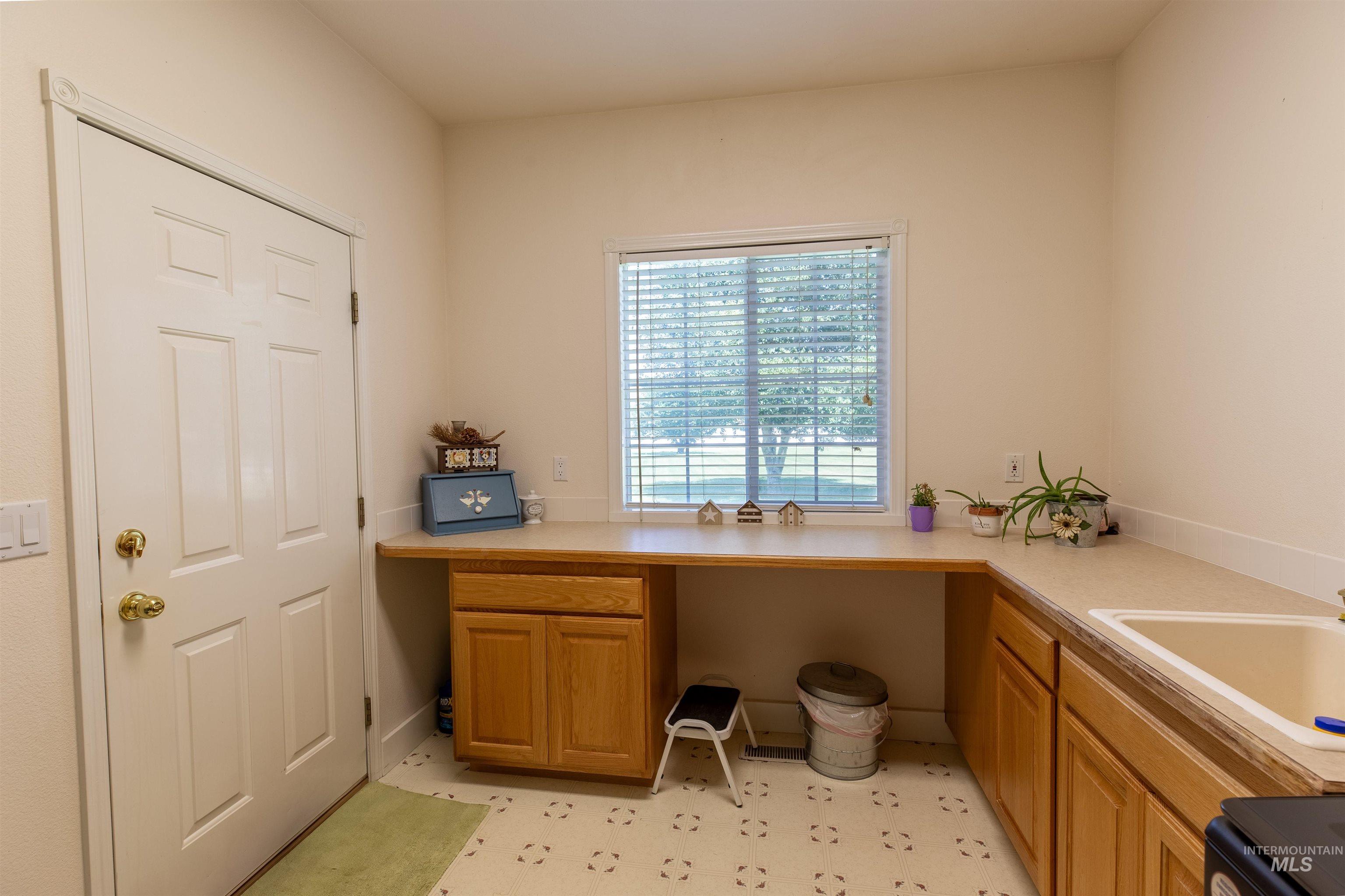 12128 W Kittredge Drive, Kuna, Idaho 83634, 4 Bedrooms, 3 Bathrooms, Residential For Sale, Price $889,900,MLS 98996385