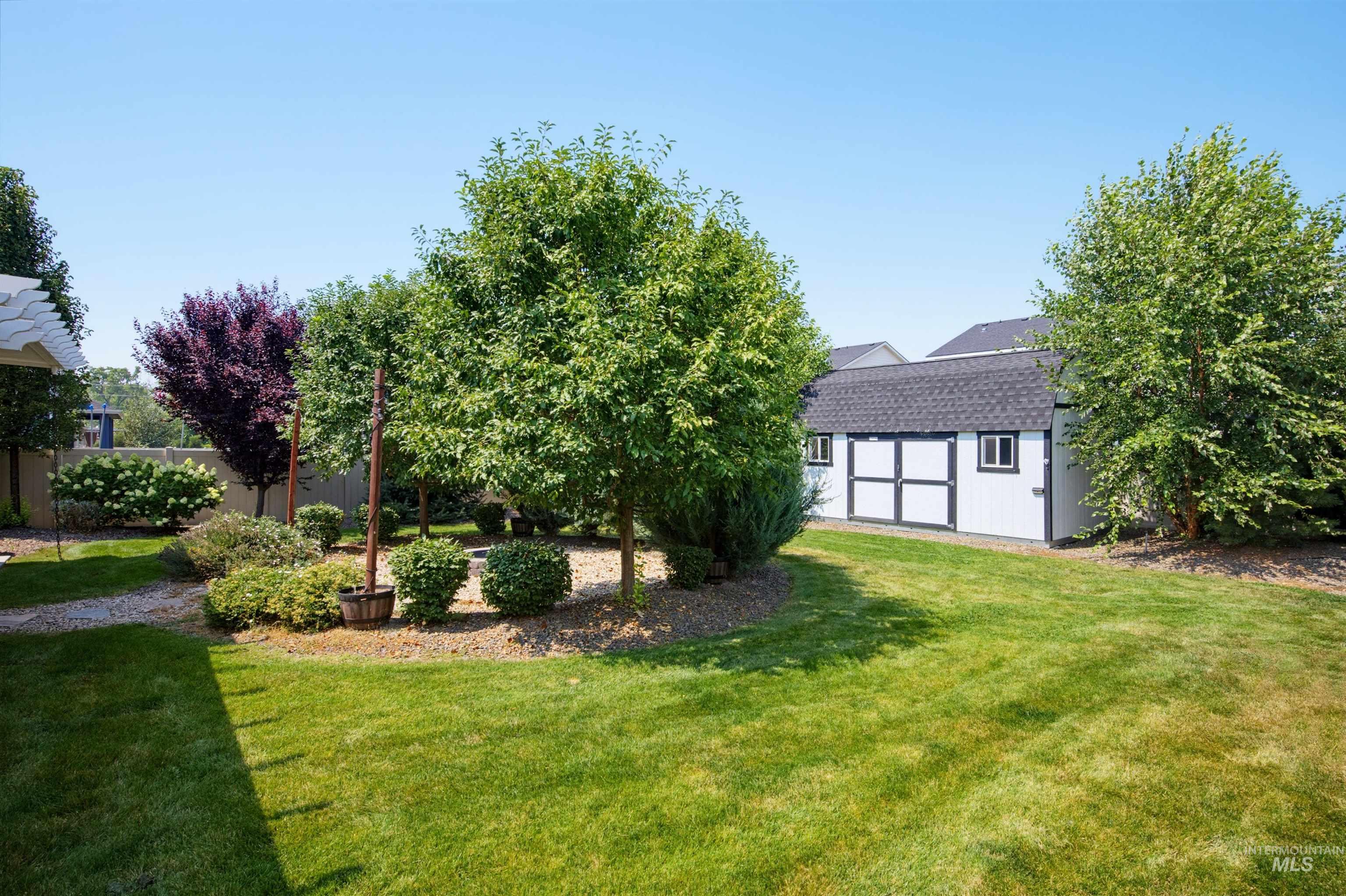 9412 W Ringle Creek Street, Star, Idaho 83669, 3 Bedrooms, 2.5 Bathrooms, Residential For Sale, Price $664,900,MLS 98996386