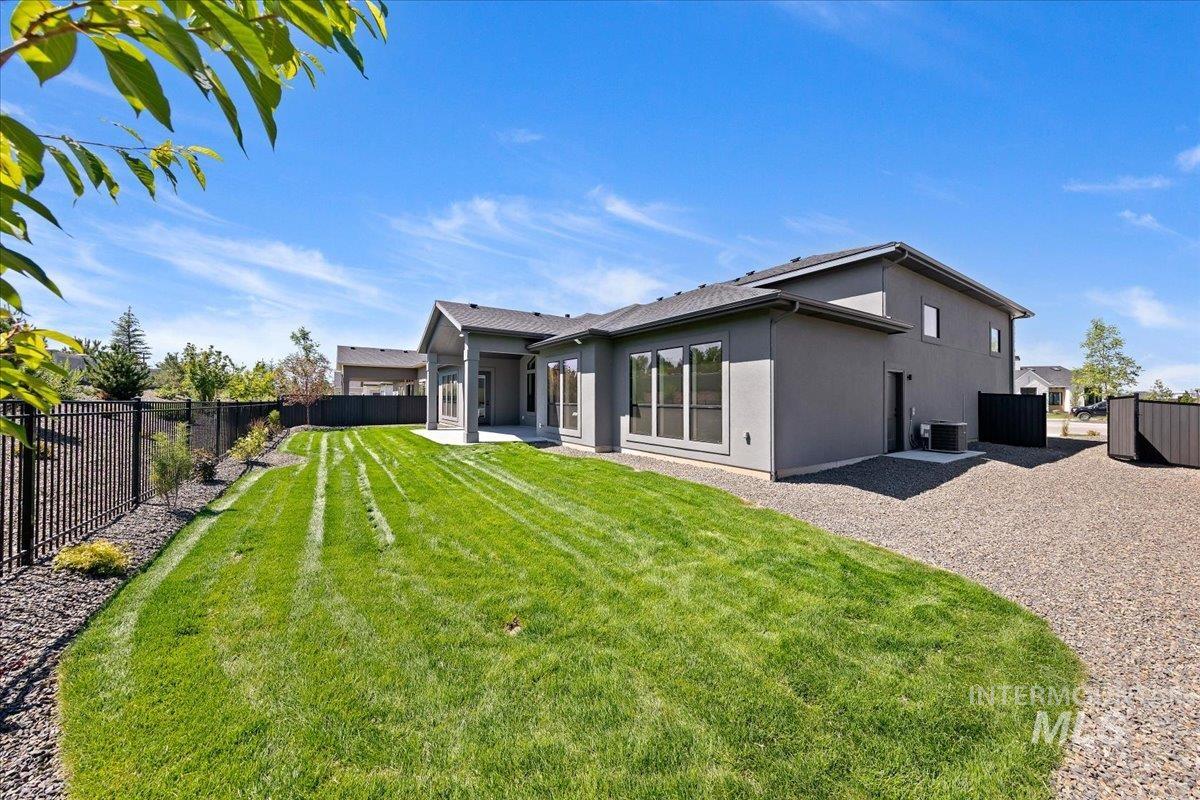 2368 N Annadale Pl, Eagle, Idaho 83616, 4 Bedrooms, 2.5 Bathrooms, Residential For Sale, Price $1,174,900,MLS 98996387
