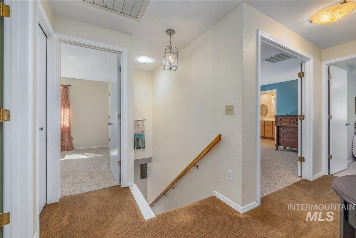 1740 E Ridgecrest Dr, Boise, Idaho 83712, 4 Bedrooms, 2.5 Bathrooms, Residential For Sale, Price $789,900,MLS 98996391