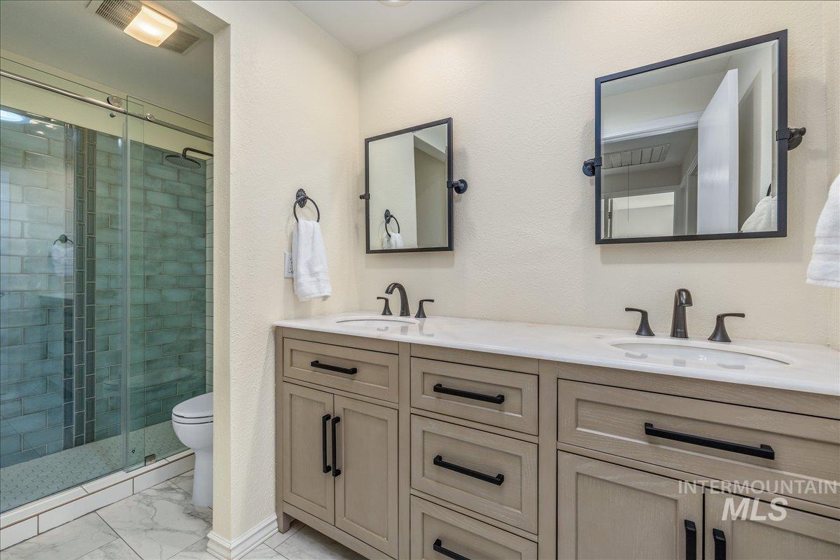 1740 E Ridgecrest Dr, Boise, Idaho 83712, 4 Bedrooms, 2.5 Bathrooms, Residential For Sale, Price $789,900,MLS 98996391