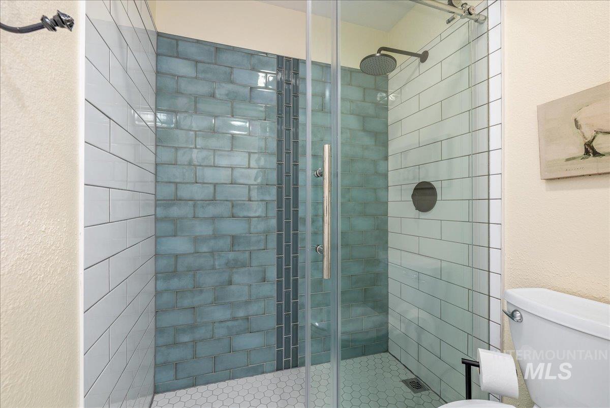 1740 E Ridgecrest Dr, Boise, Idaho 83712, 4 Bedrooms, 2.5 Bathrooms, Residential For Sale, Price $789,900,MLS 98996391