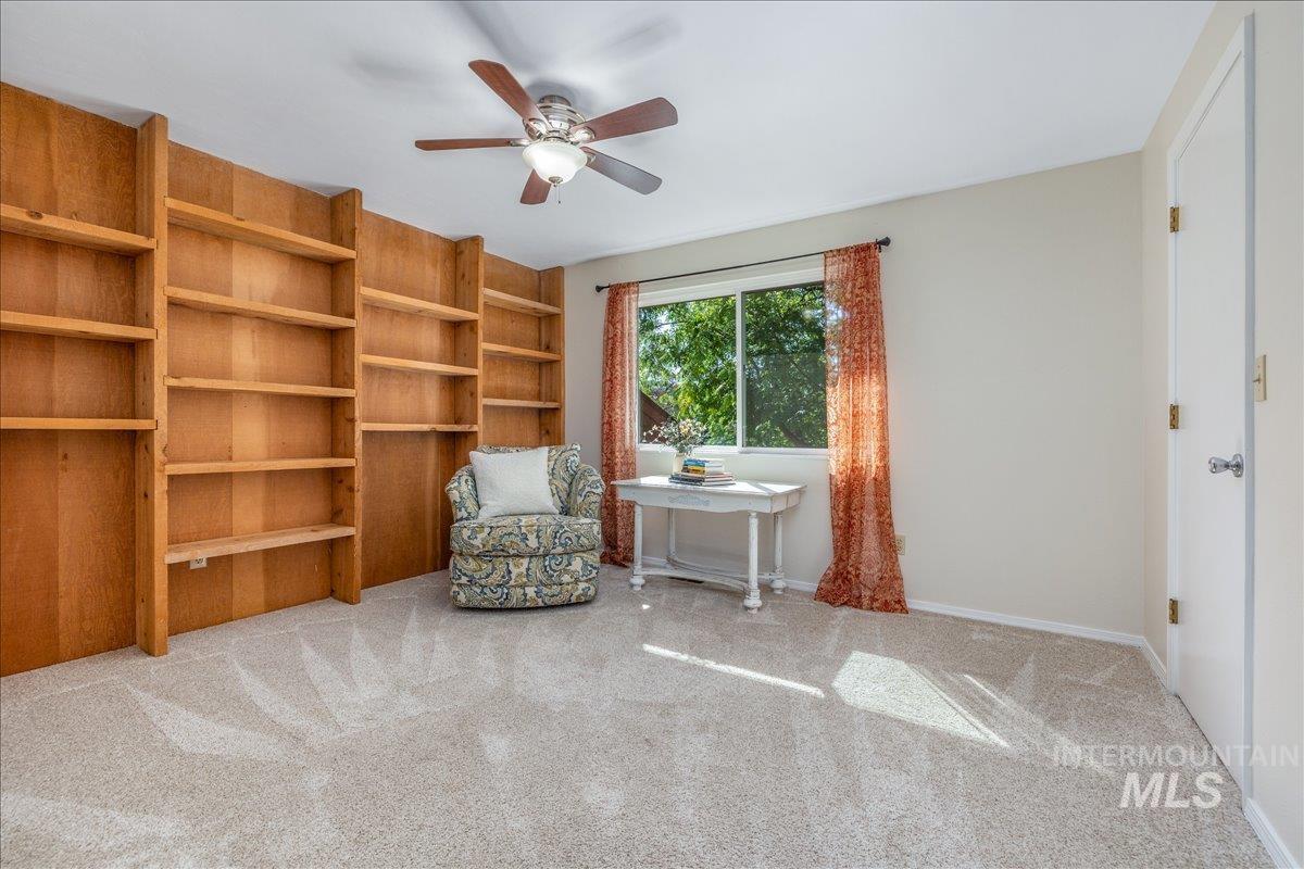 1740 E Ridgecrest Dr, Boise, Idaho 83712, 4 Bedrooms, 2.5 Bathrooms, Residential For Sale, Price $789,900,MLS 98996391